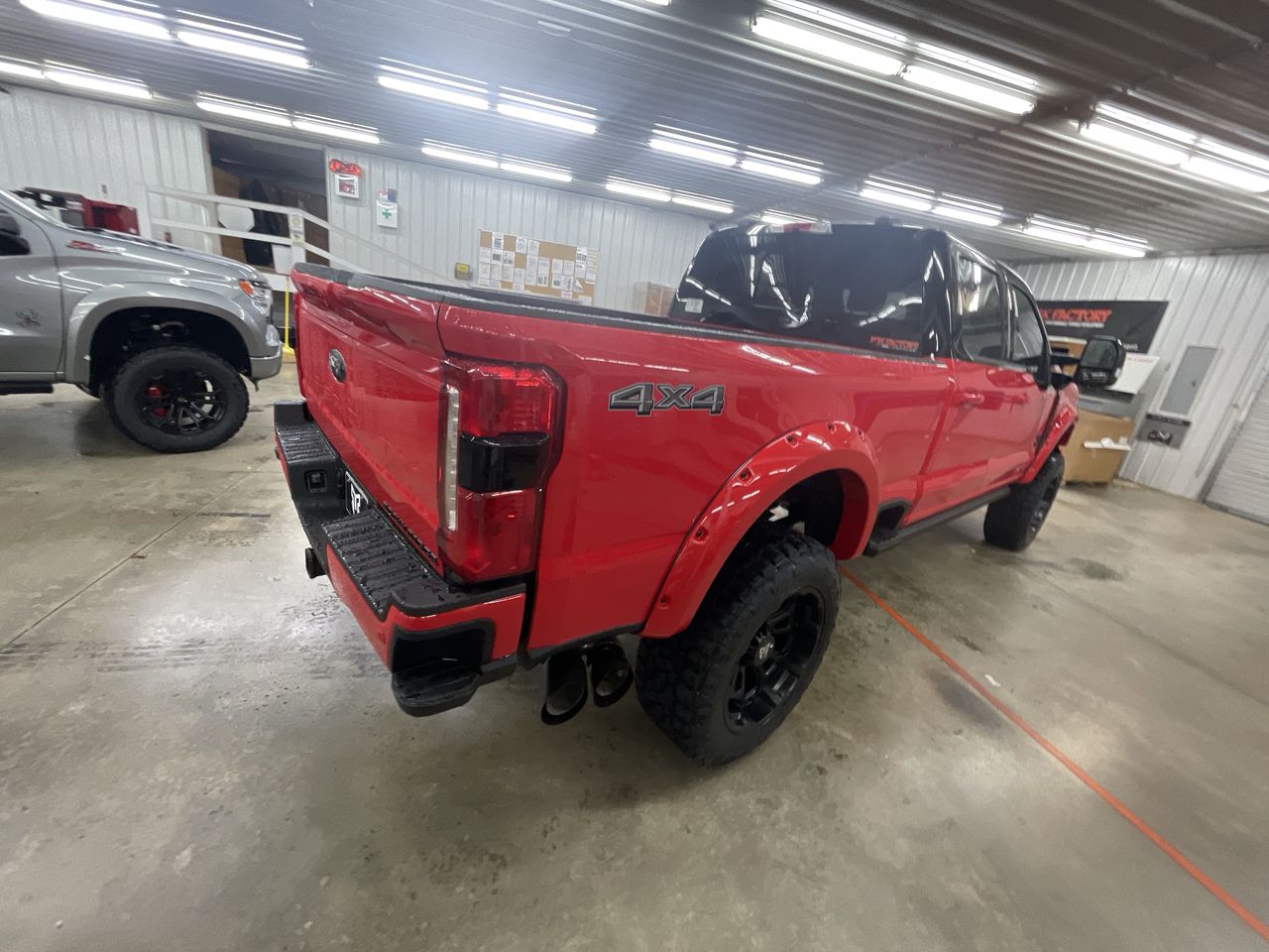 Vehicle Image 8