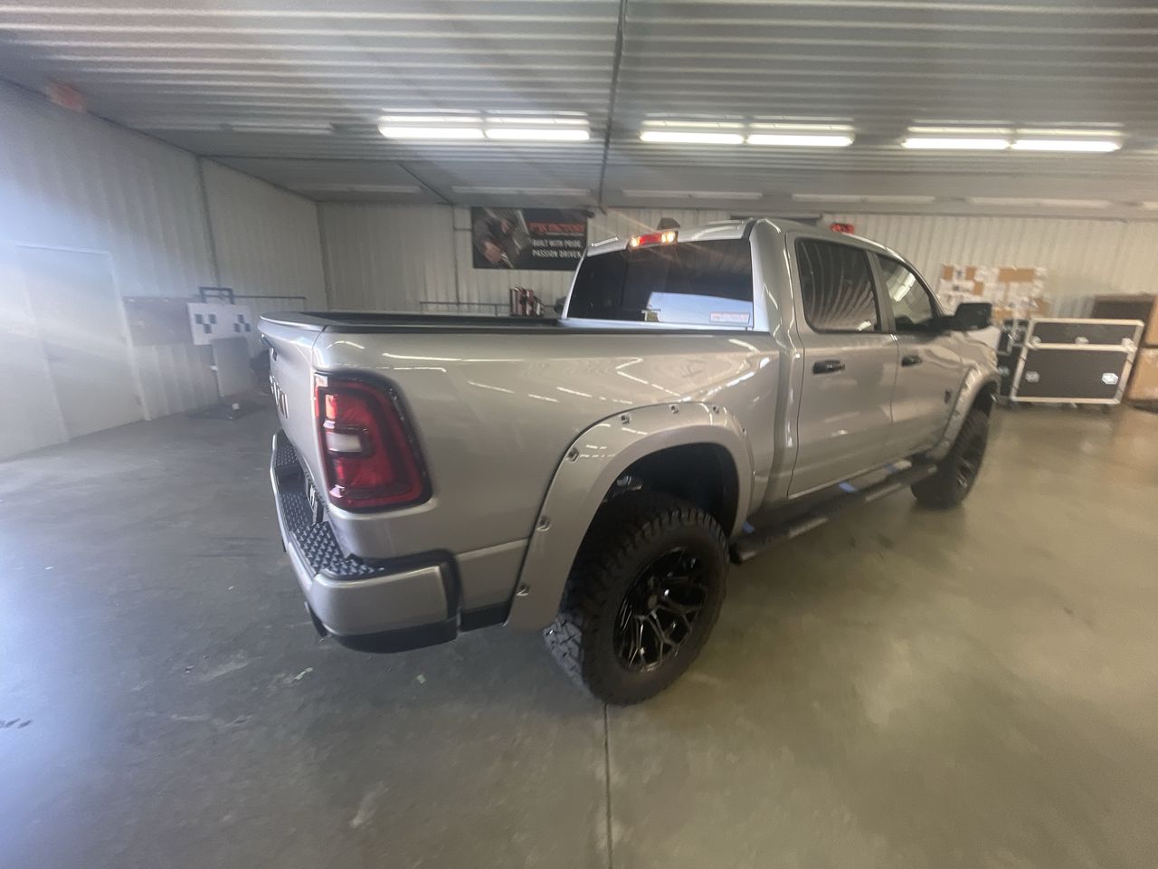 Vehicle Image 8