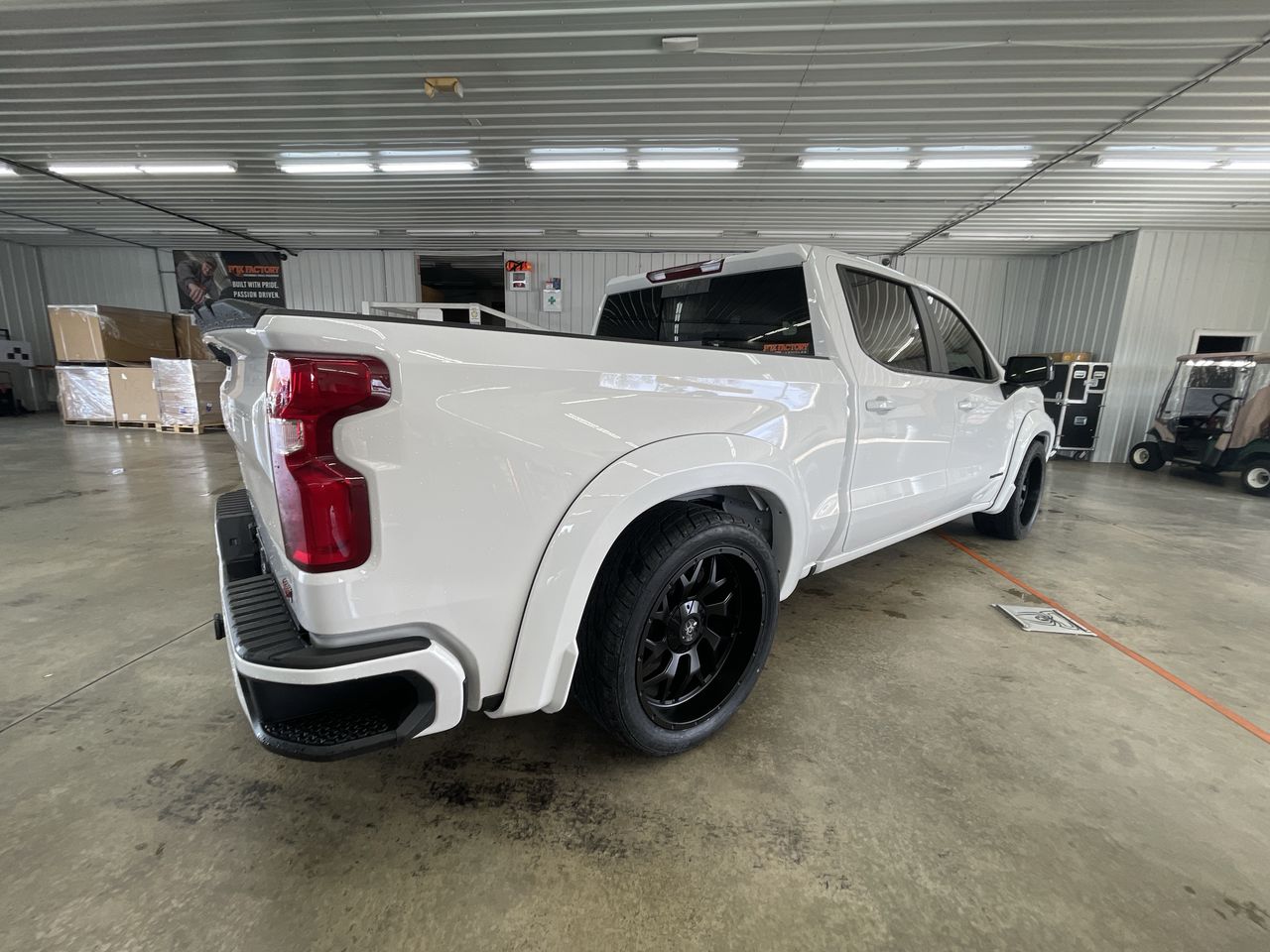 Vehicle Image 8