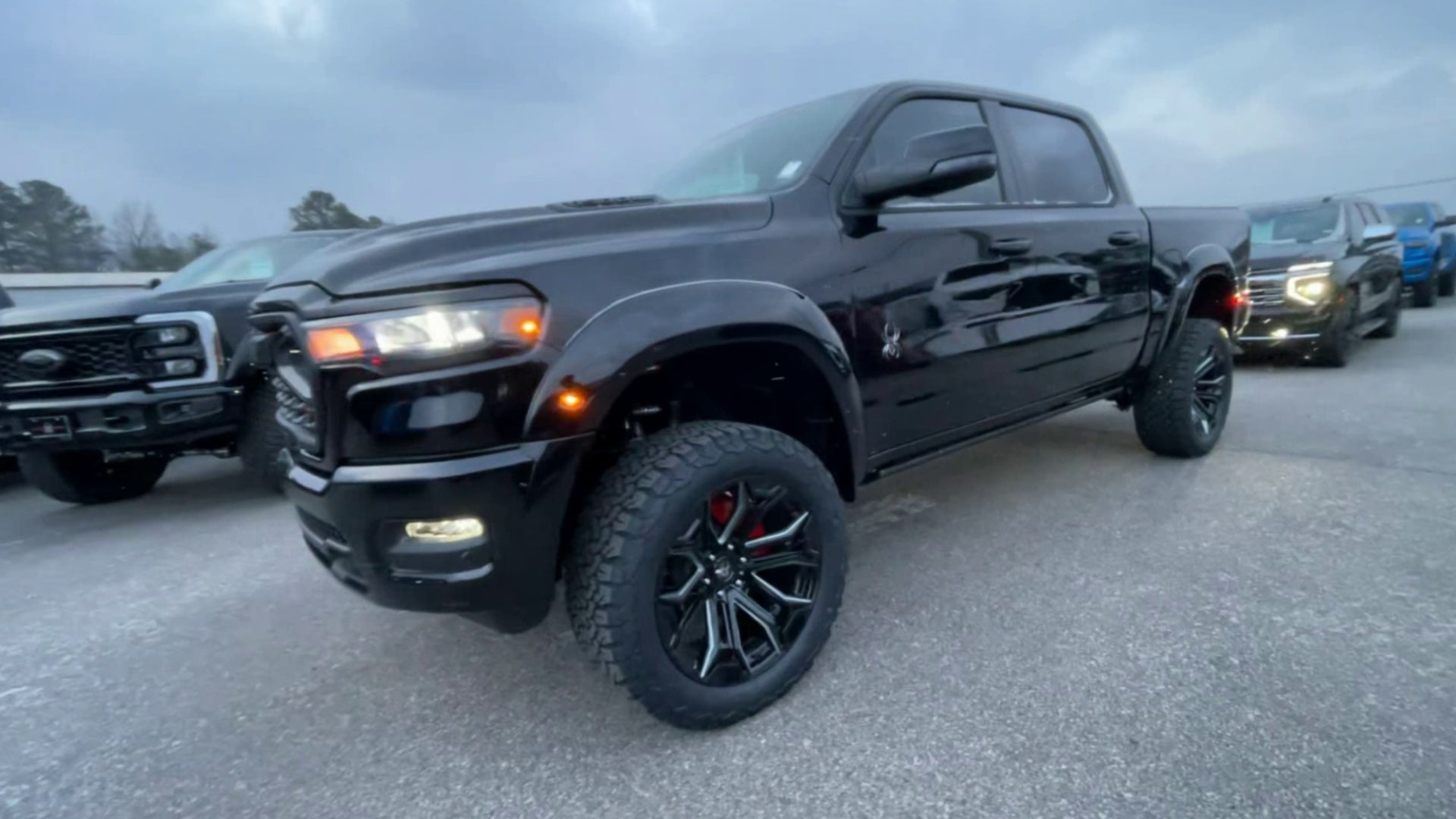Vehicle Image 4