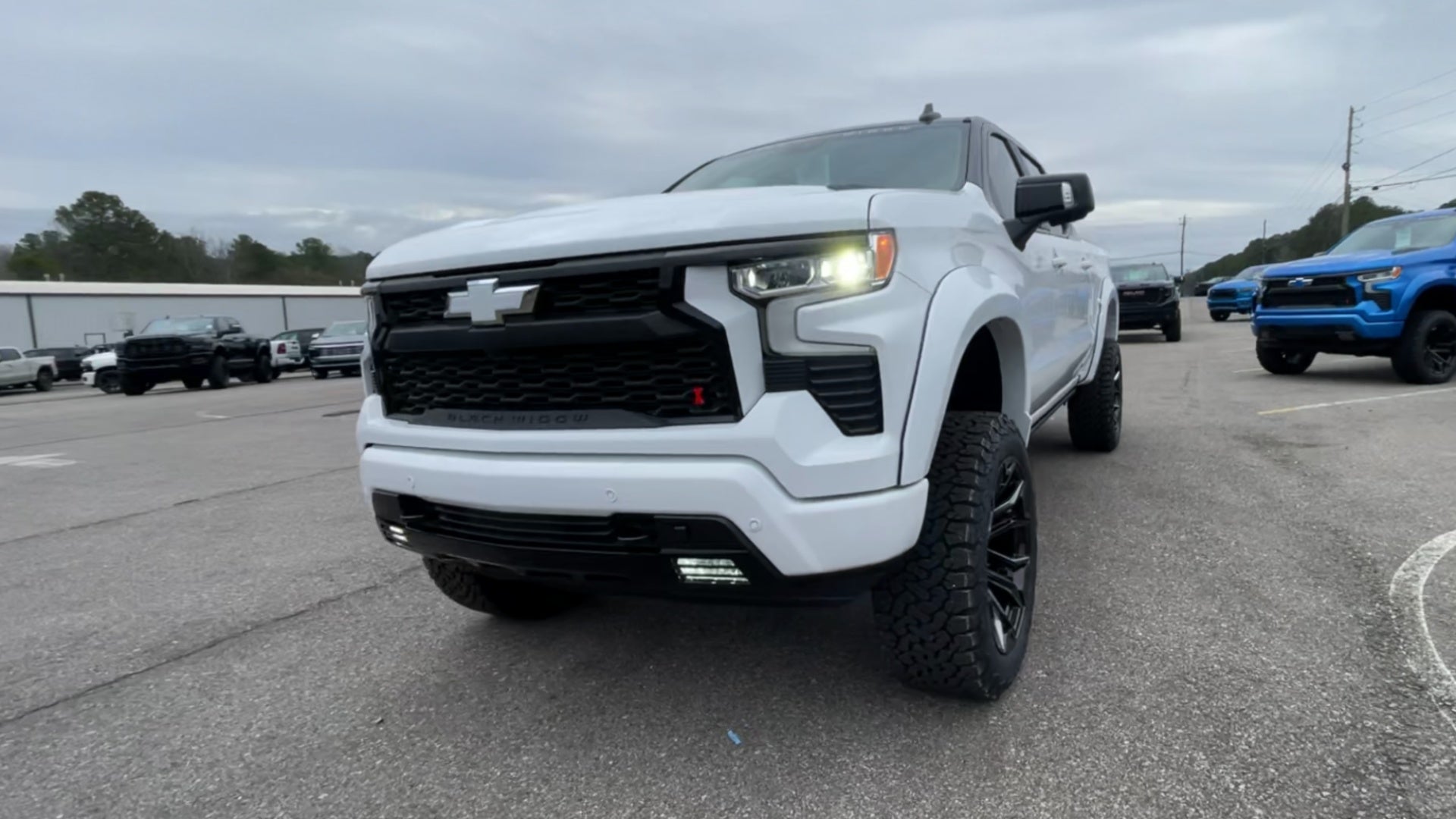 Vehicle Image 4