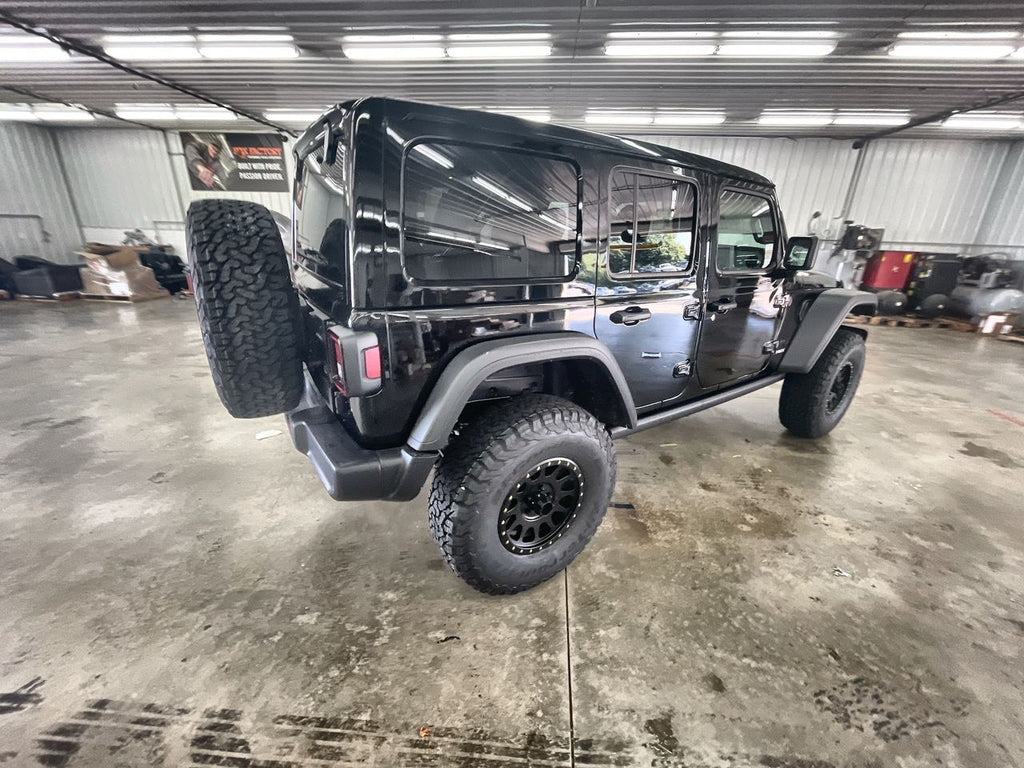 Vehicle Image 8