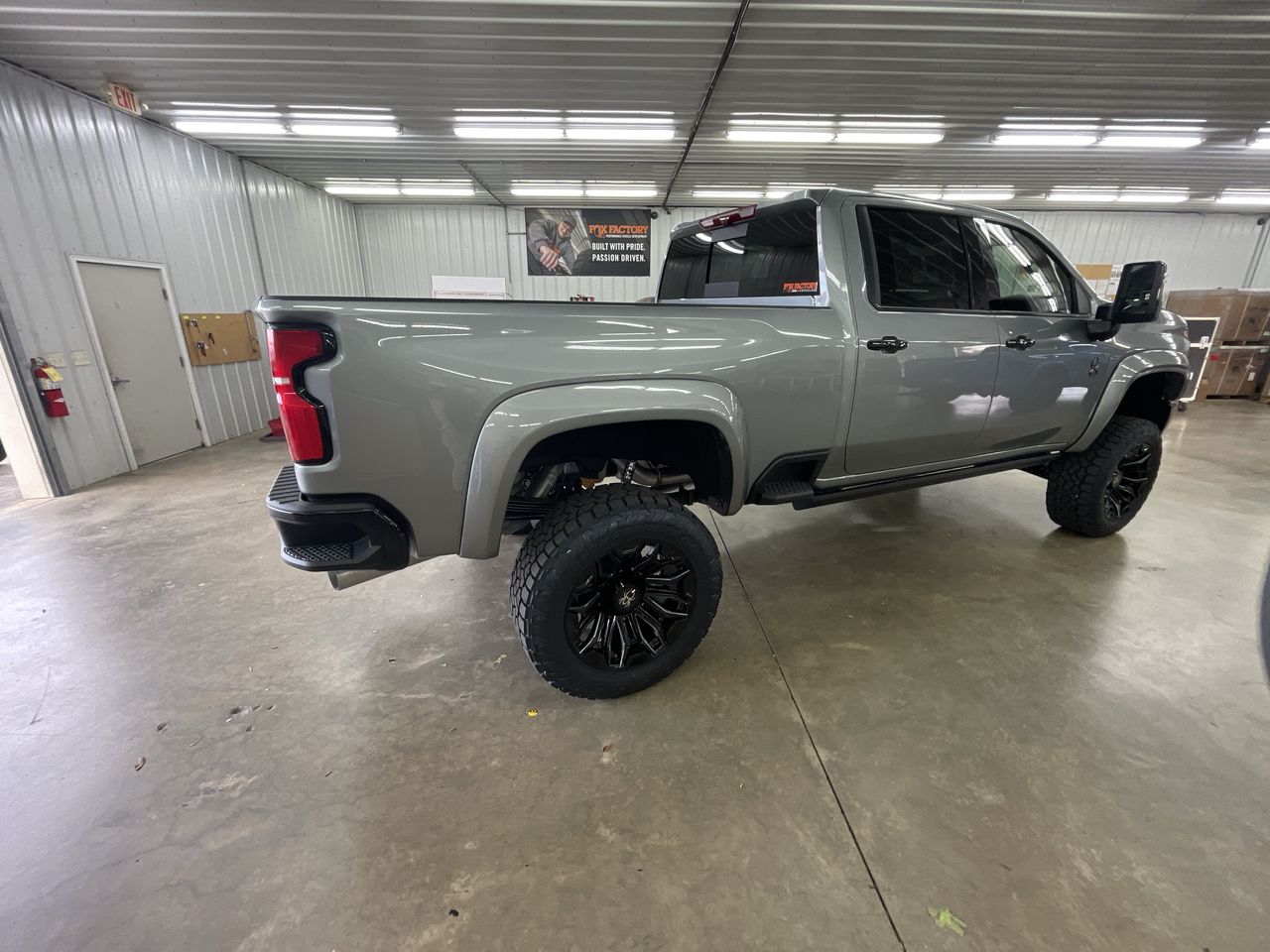 Vehicle Image 8