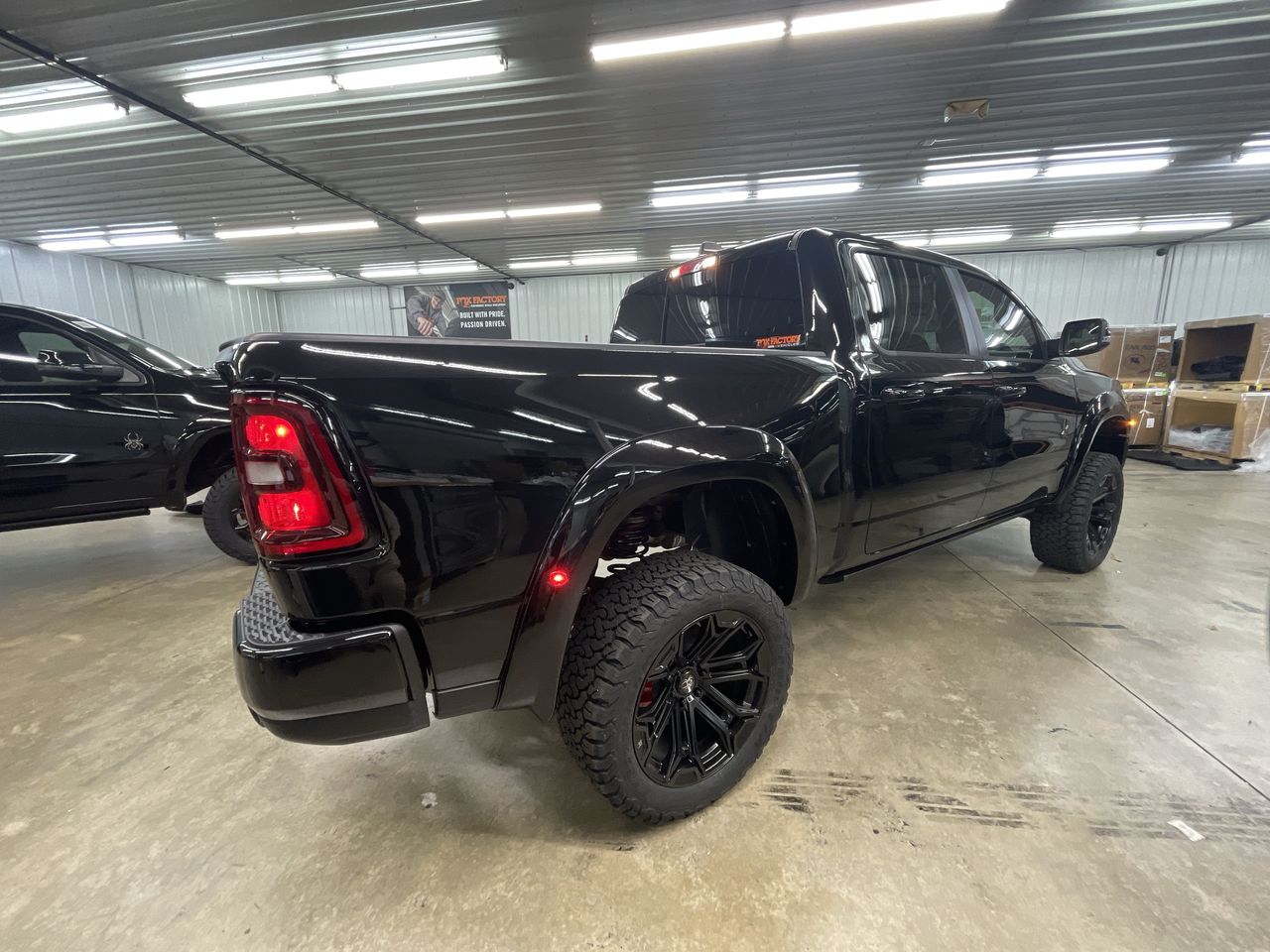 Vehicle Image 8