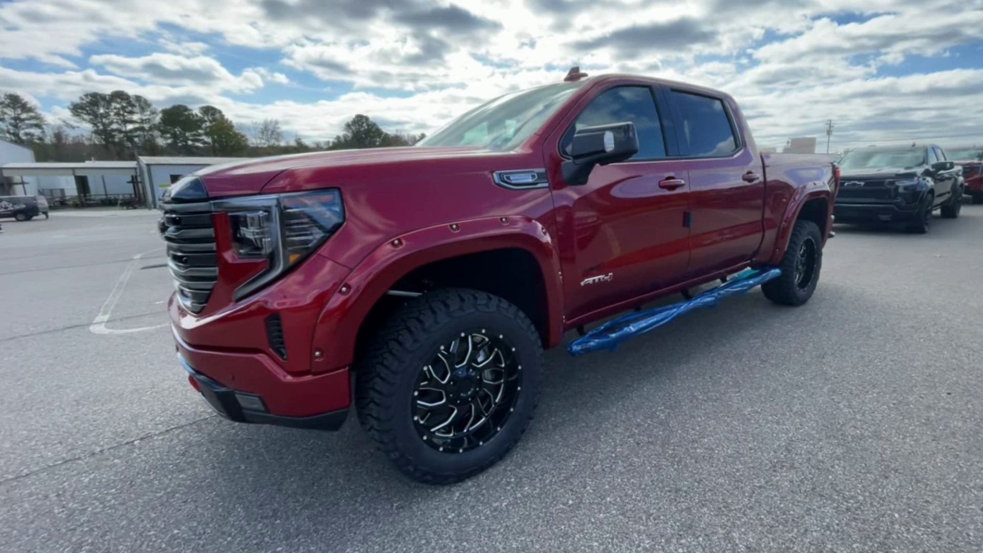 Vehicle Image 4