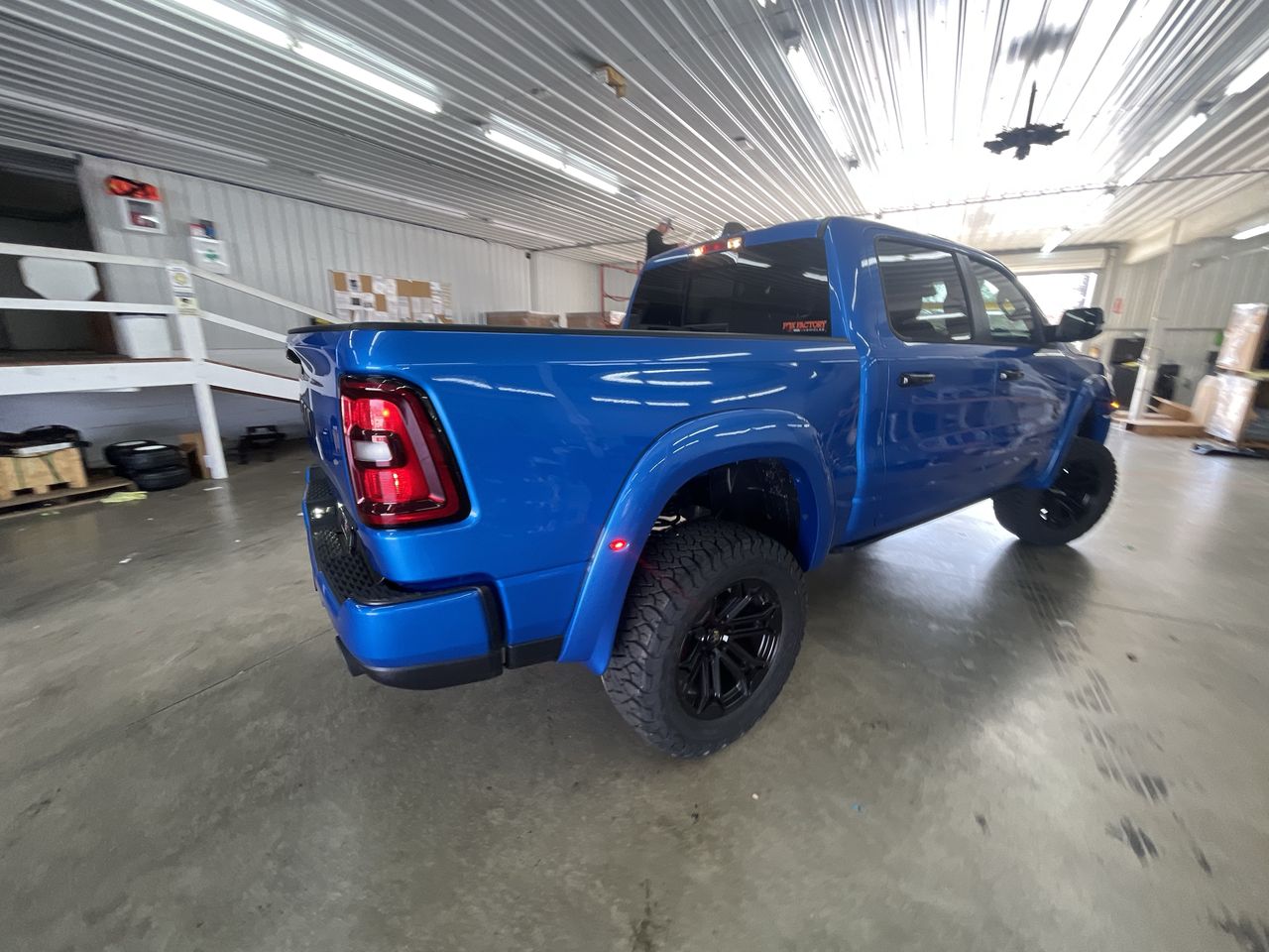 Vehicle Image 8