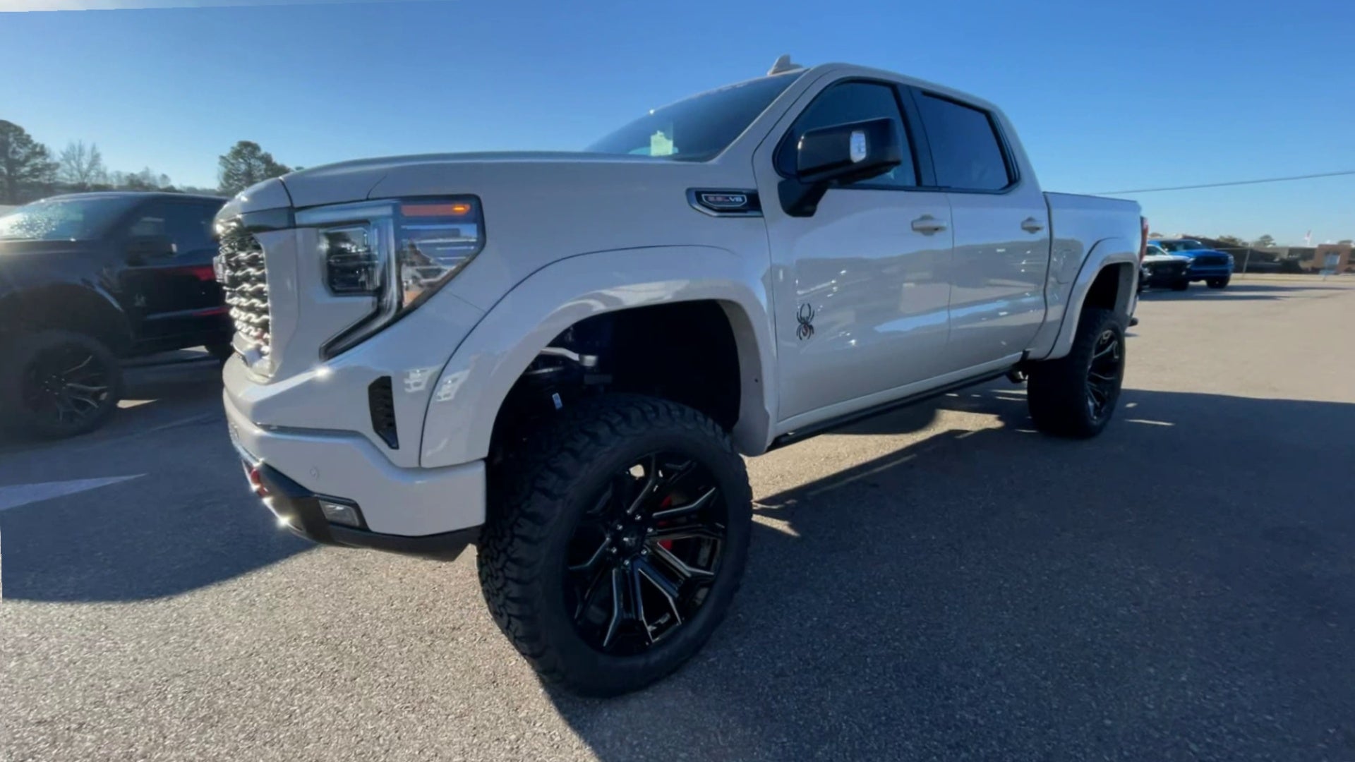 Vehicle Image 4