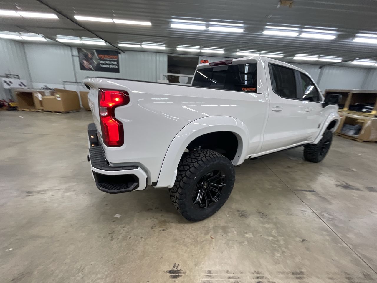 Vehicle Image 8