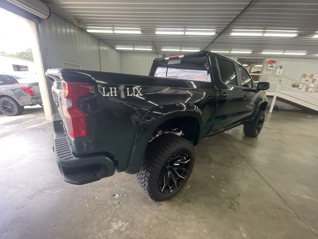 Vehicle Image 8