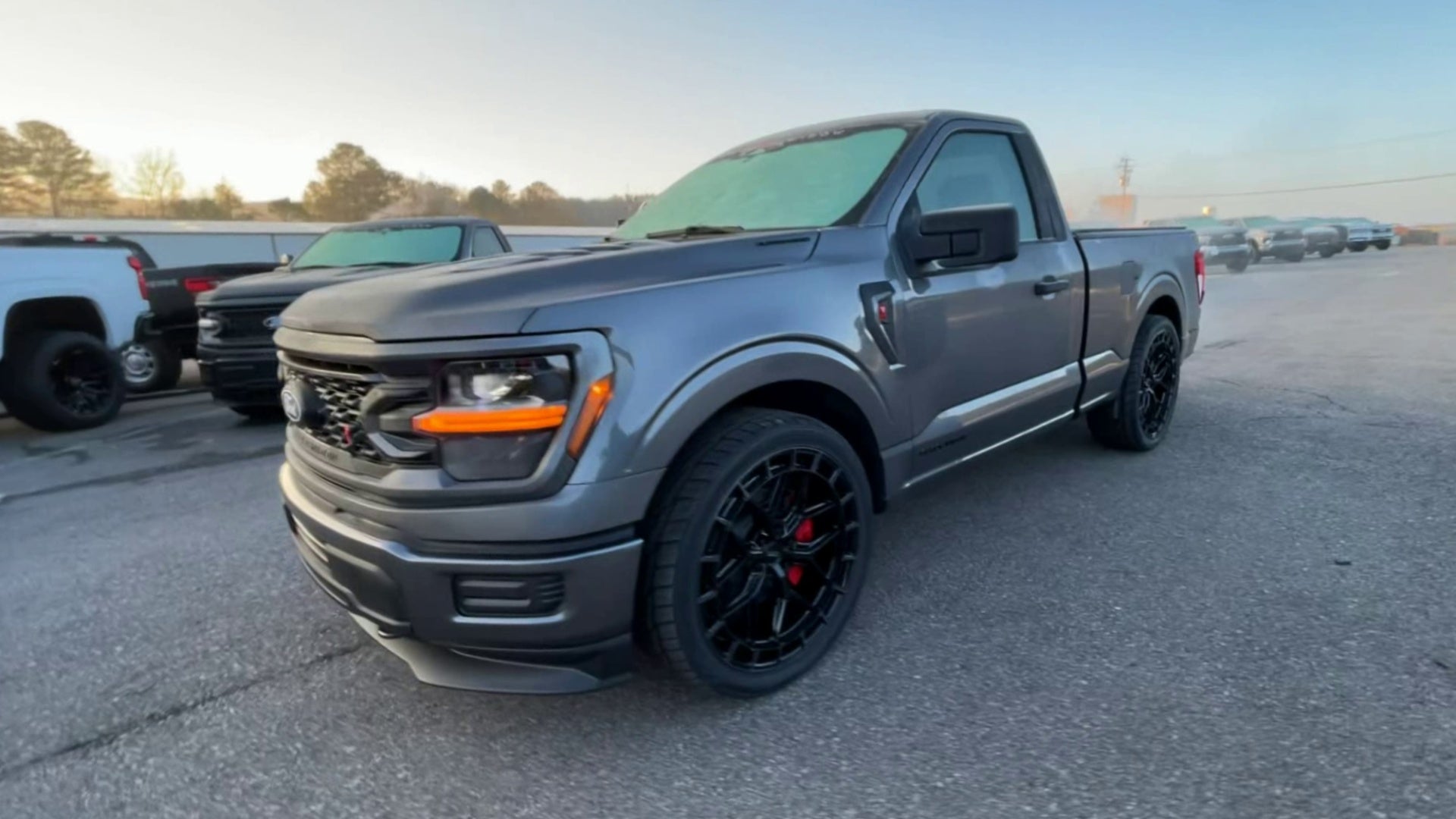 Vehicle Image 4