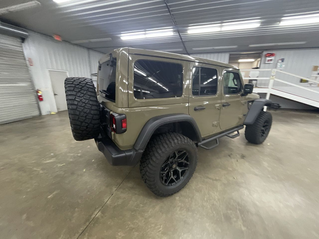 Vehicle Image 7