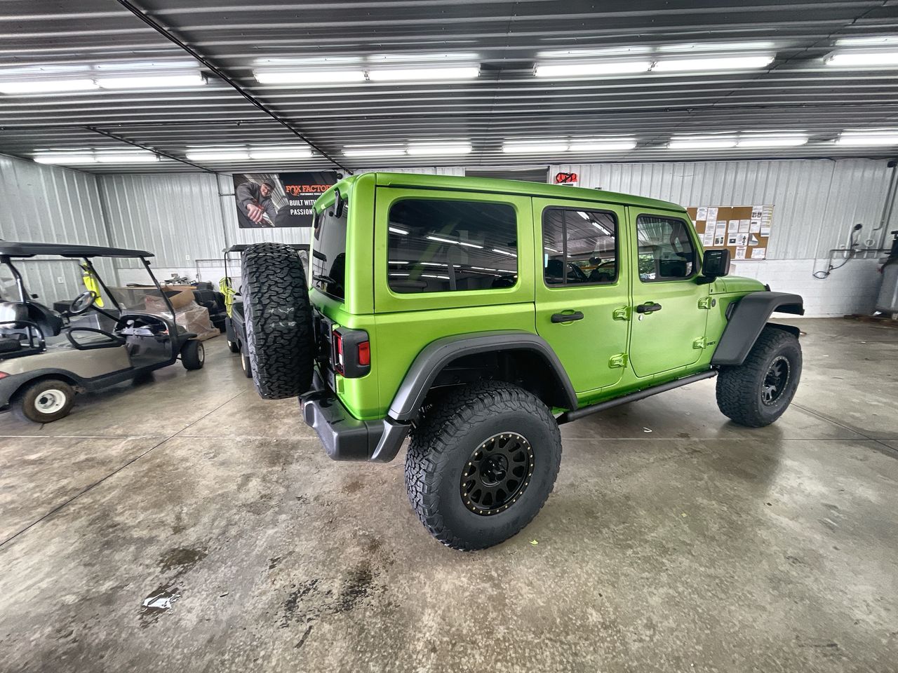 Vehicle Image 8