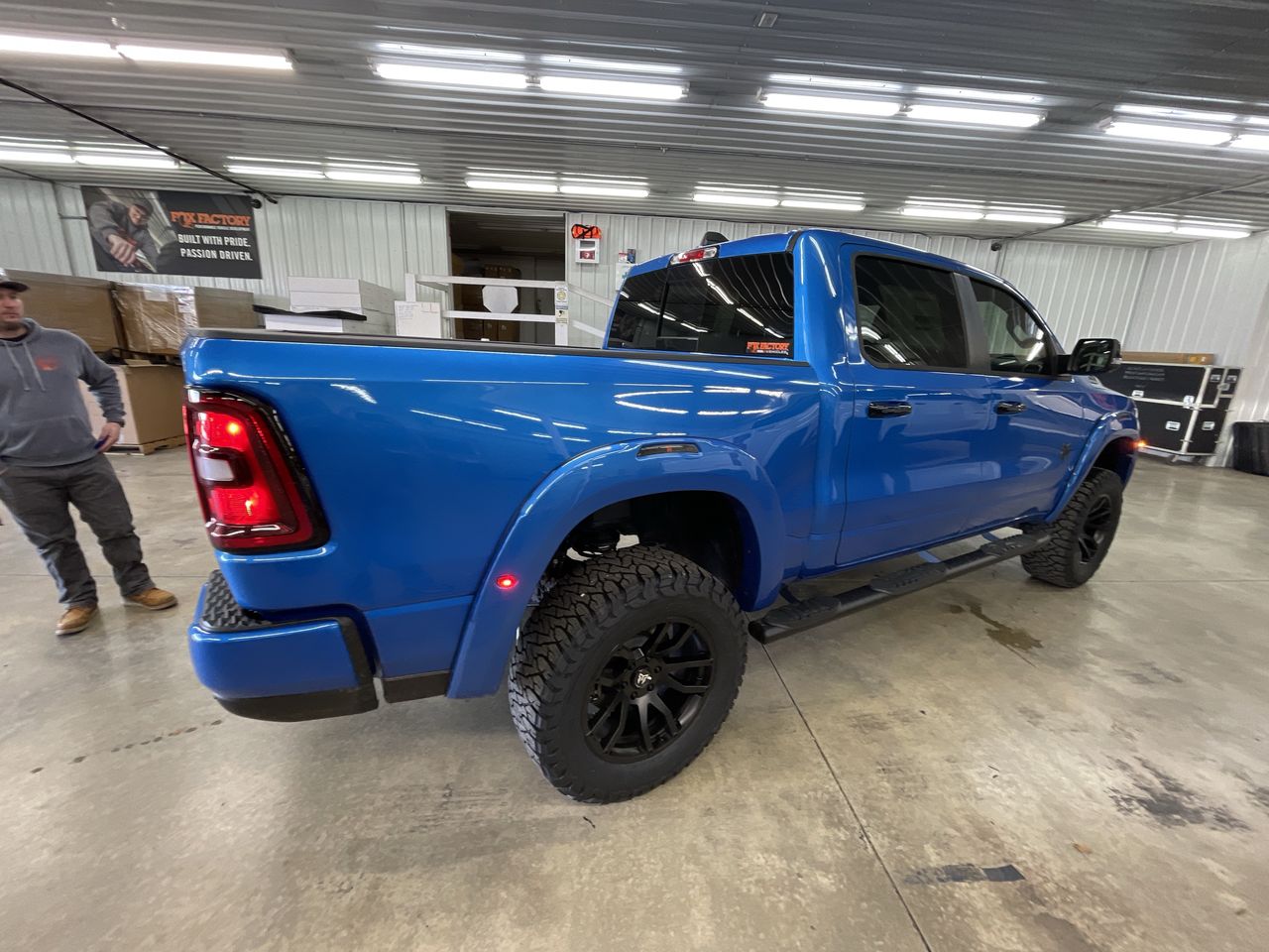 Vehicle Image 8