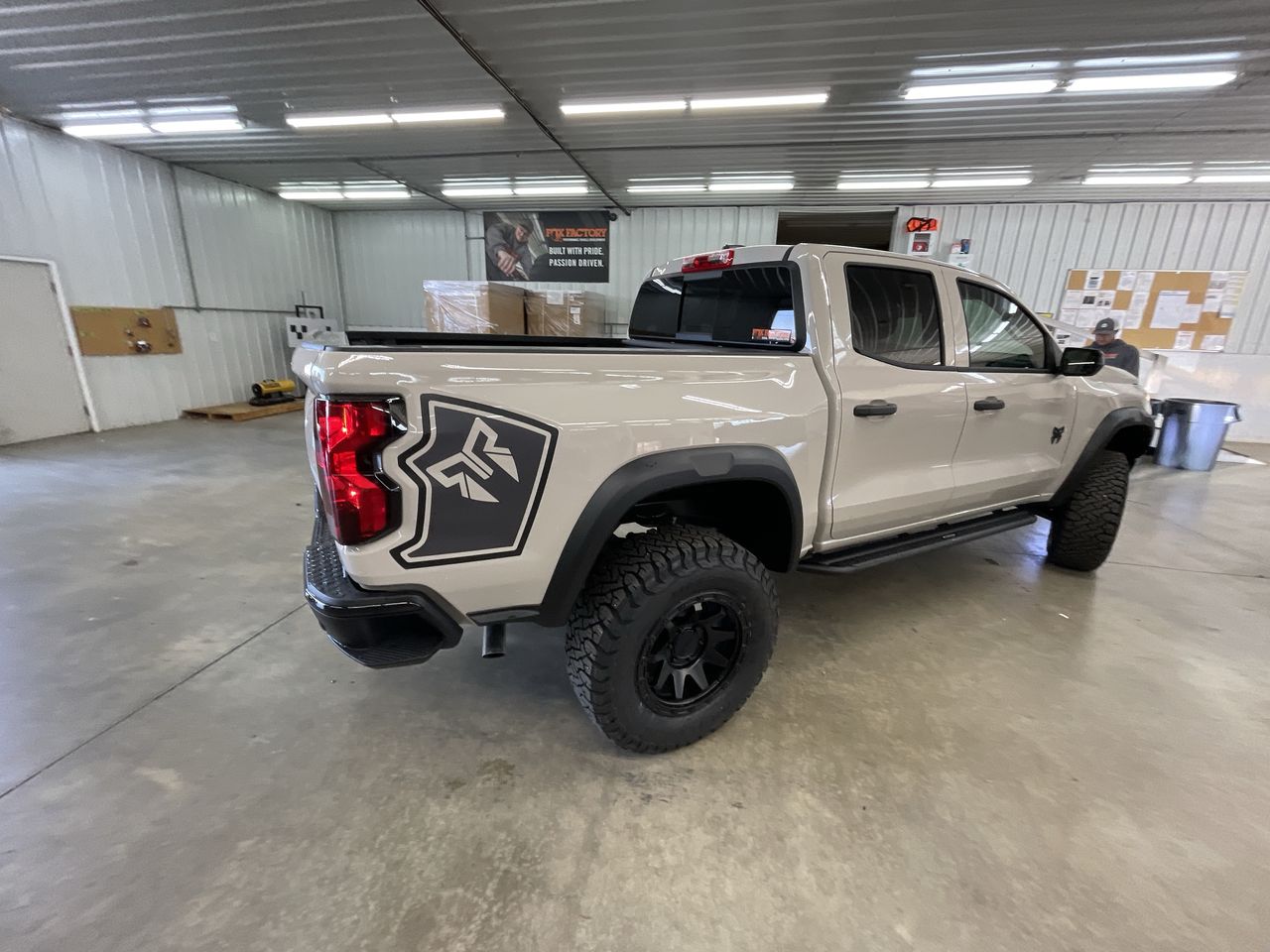 Vehicle Image 8
