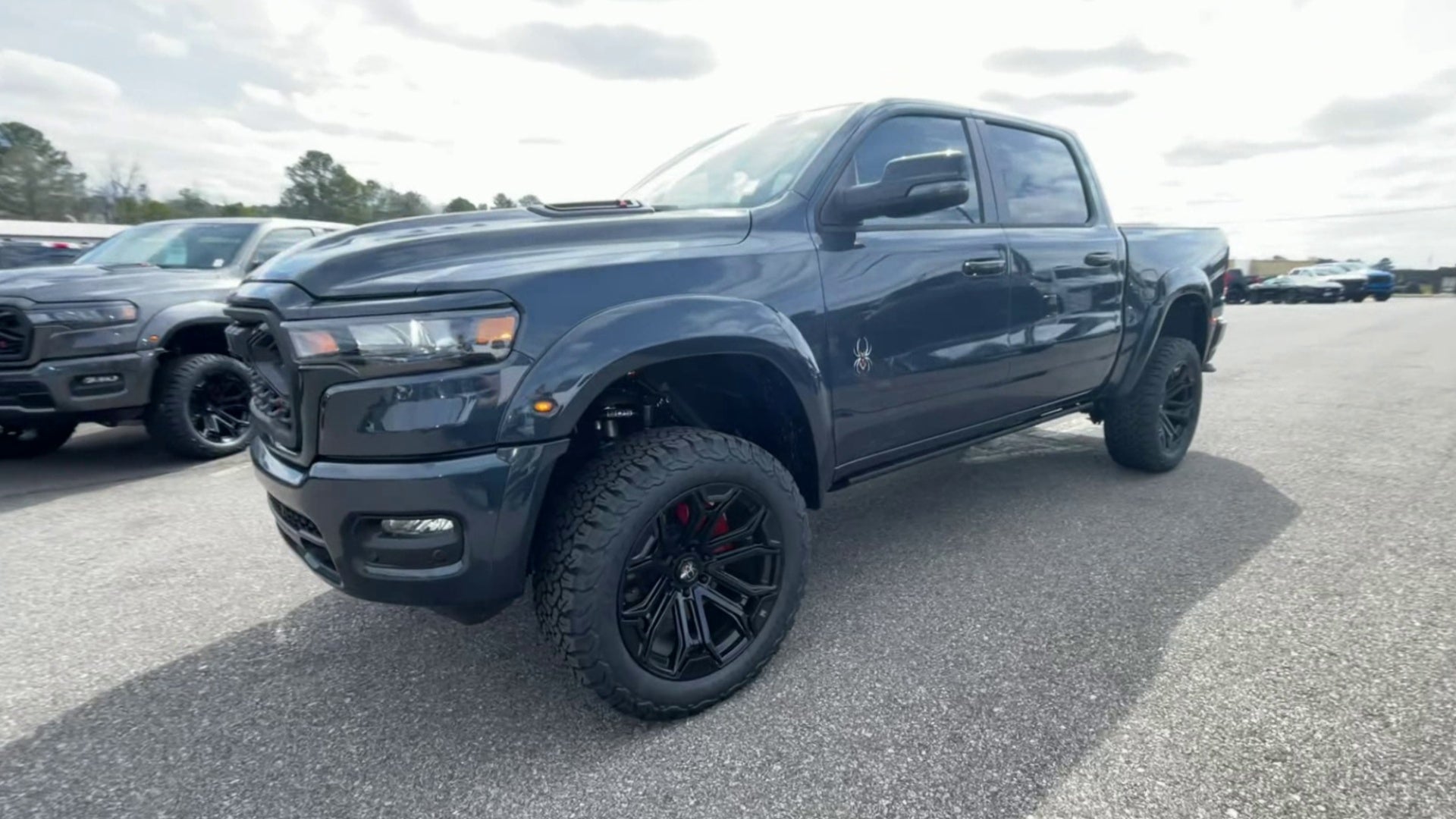 Vehicle Image 4