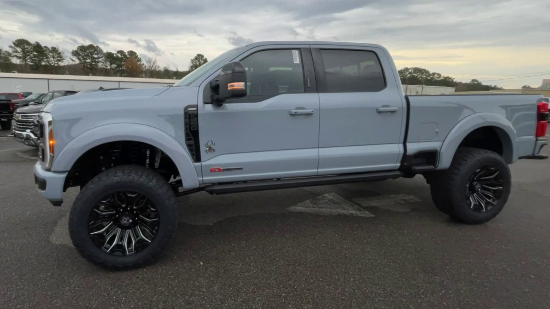 Vehicle Image 4