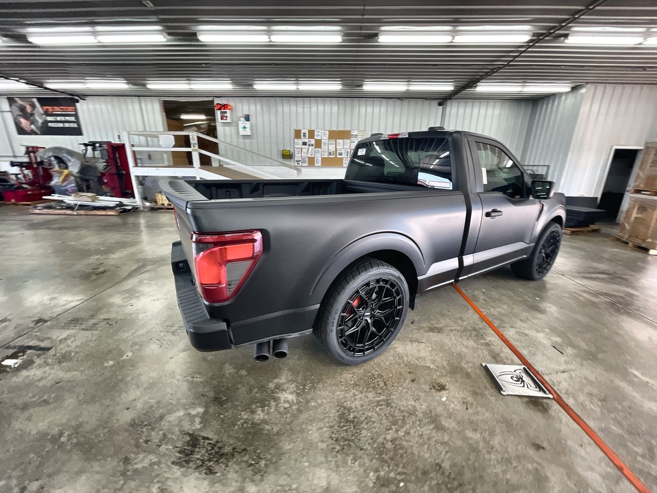Vehicle Image 8