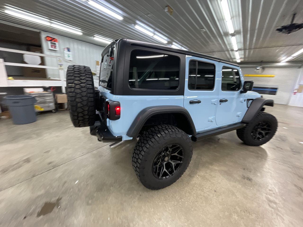 Vehicle Image 8