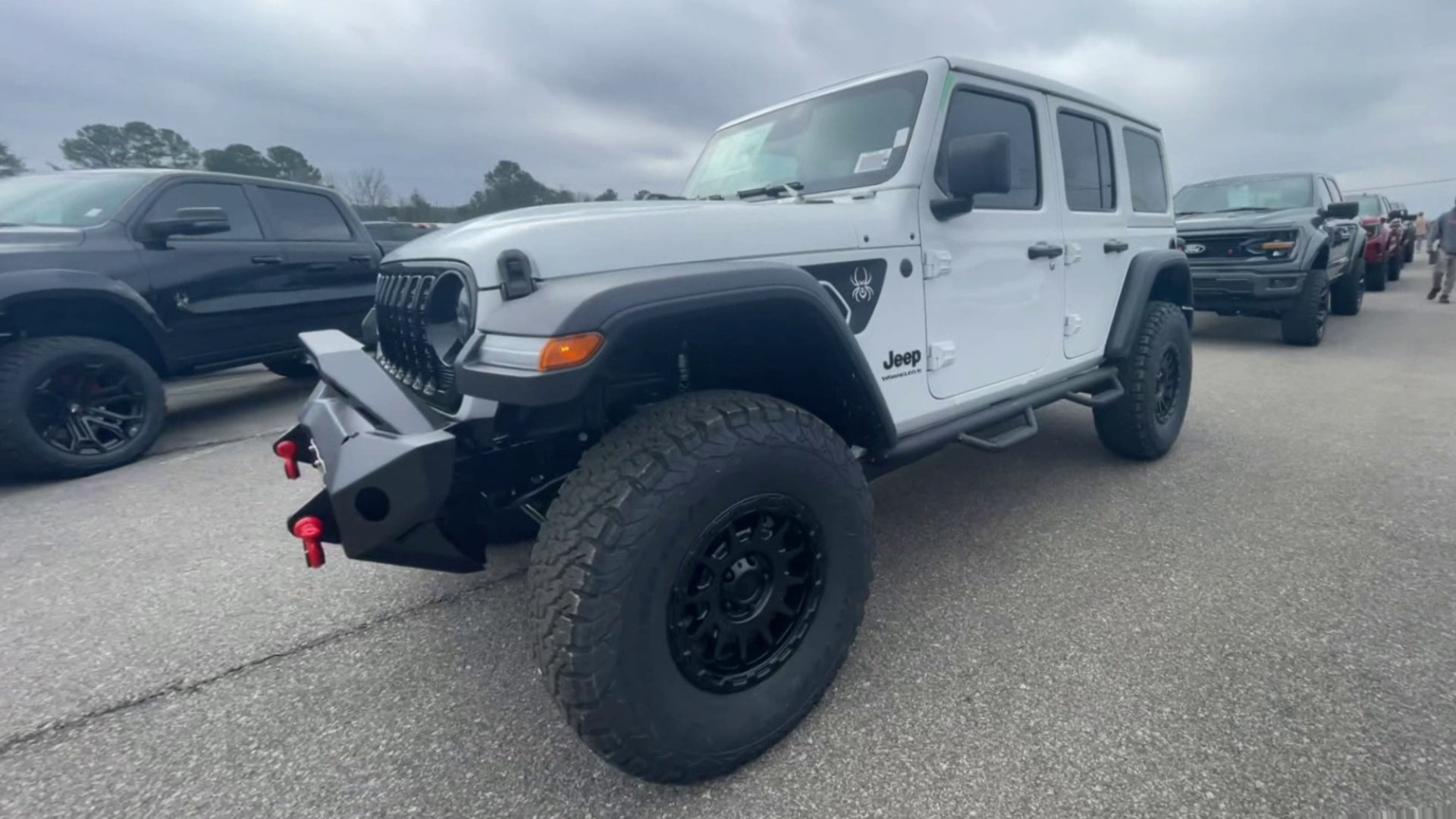 Vehicle Image 4