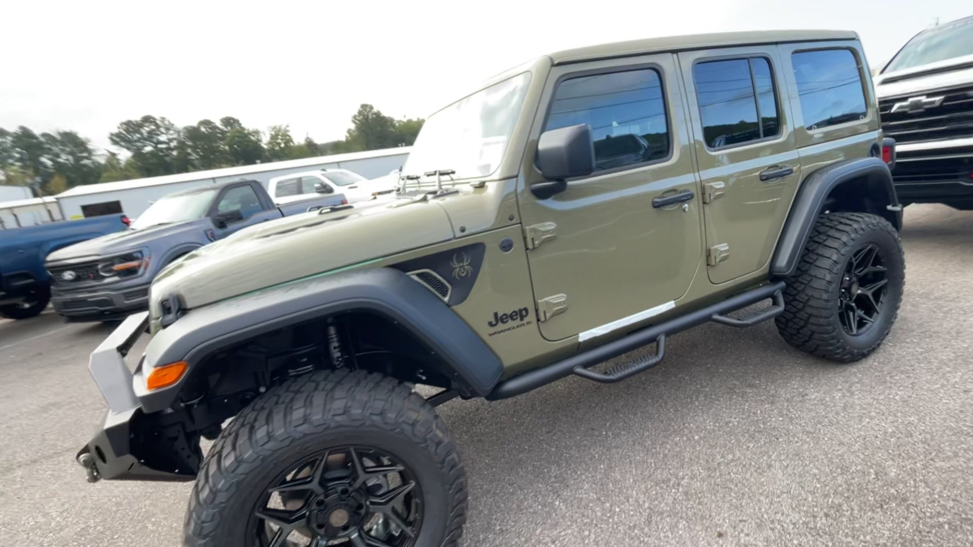 Vehicle Image 4
