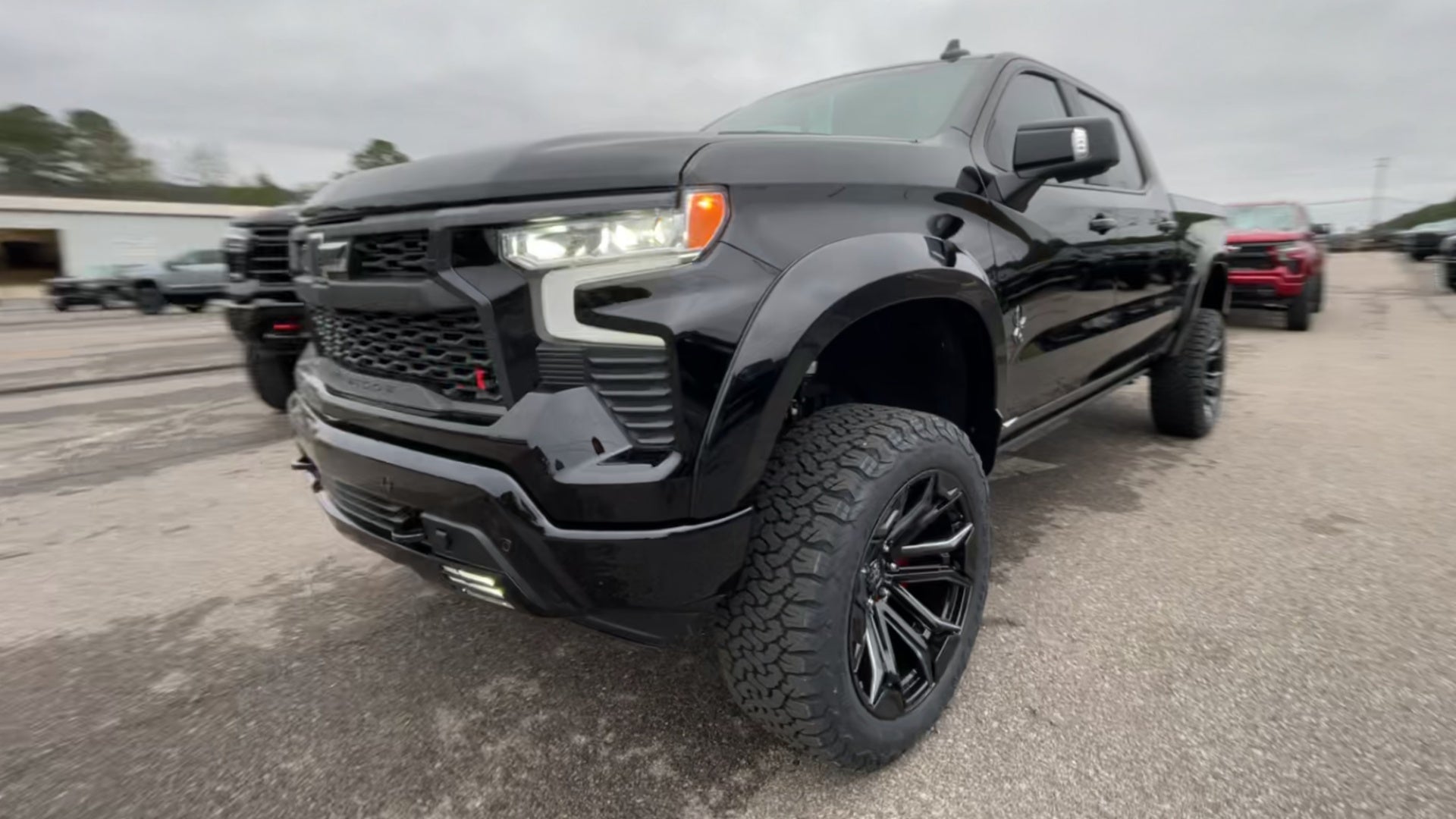Vehicle Image 4