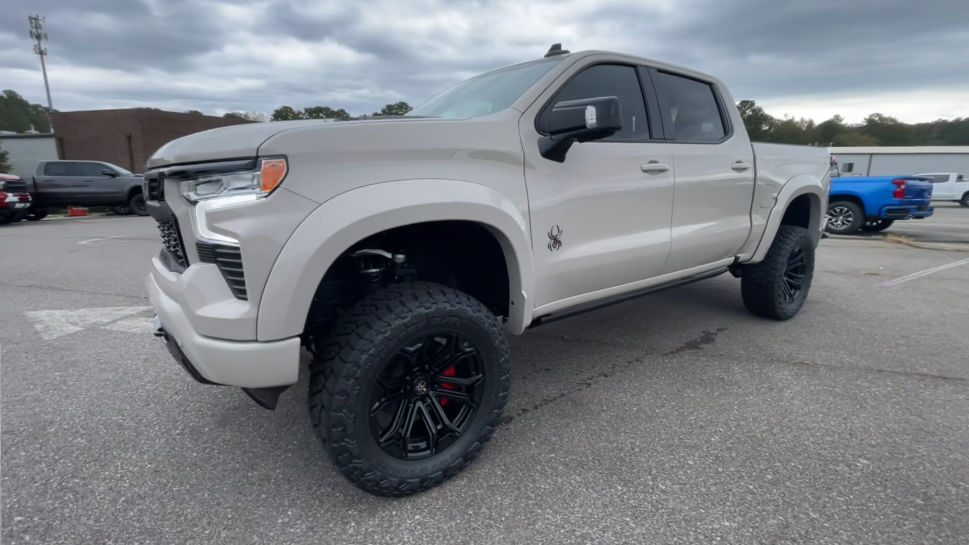 Vehicle Image 4