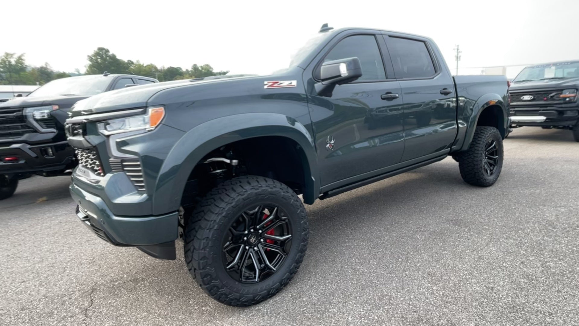 Vehicle Image 4