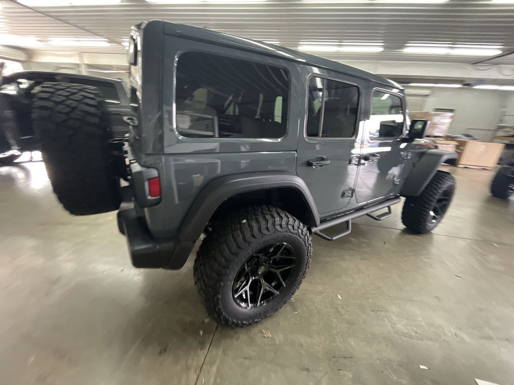 Vehicle Image 8