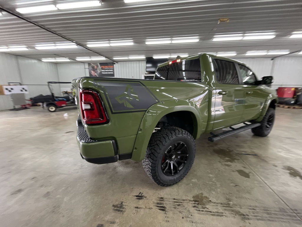 Vehicle Image 8