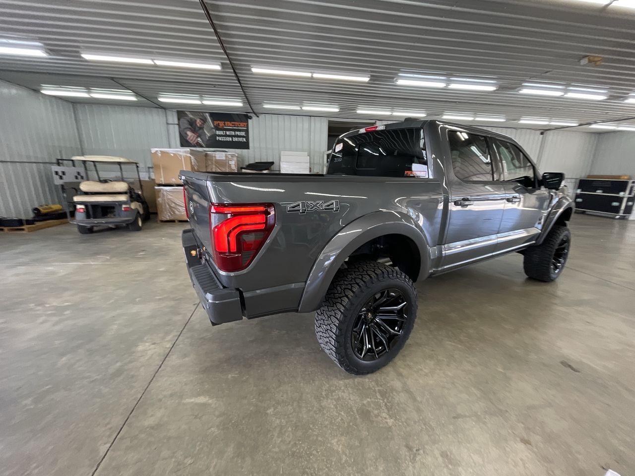 Vehicle Image 8