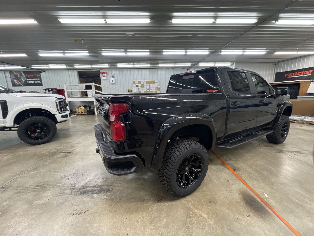 Vehicle Image 8