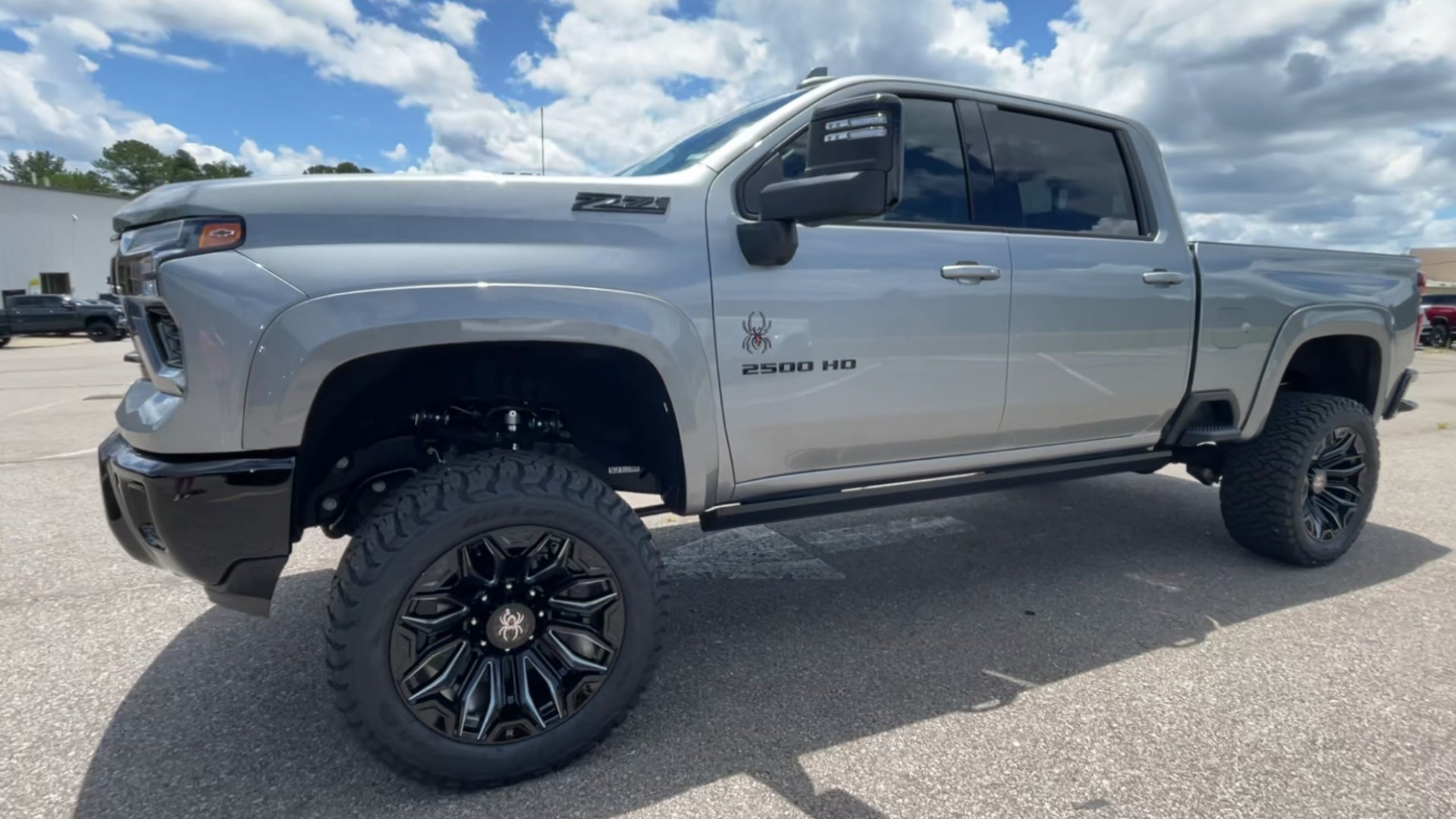 Vehicle Image 4