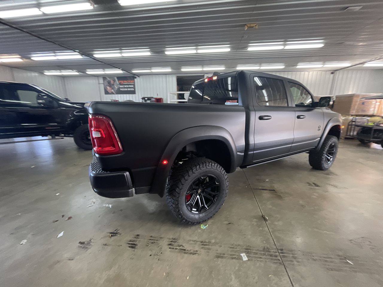 Vehicle Image 8