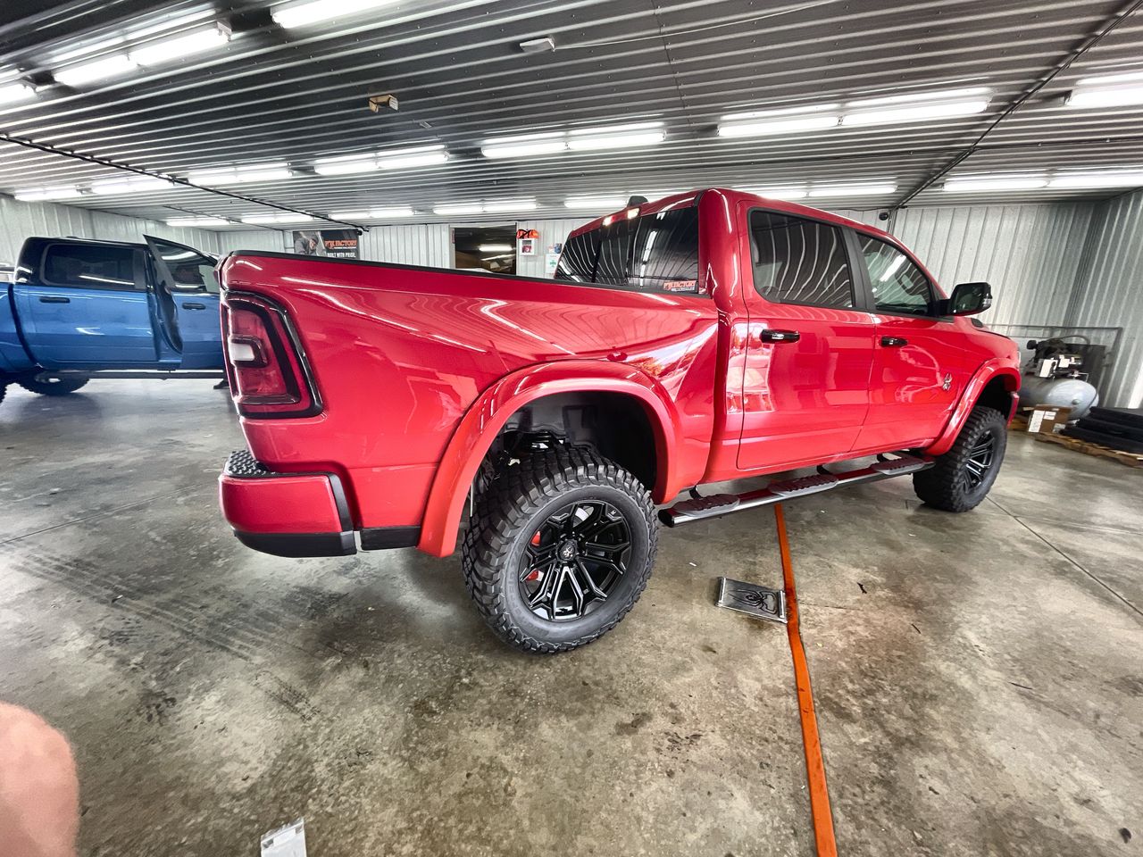 Vehicle Image 8