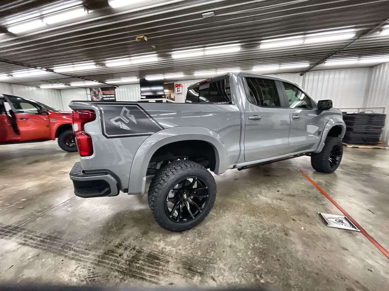 Vehicle Image 8