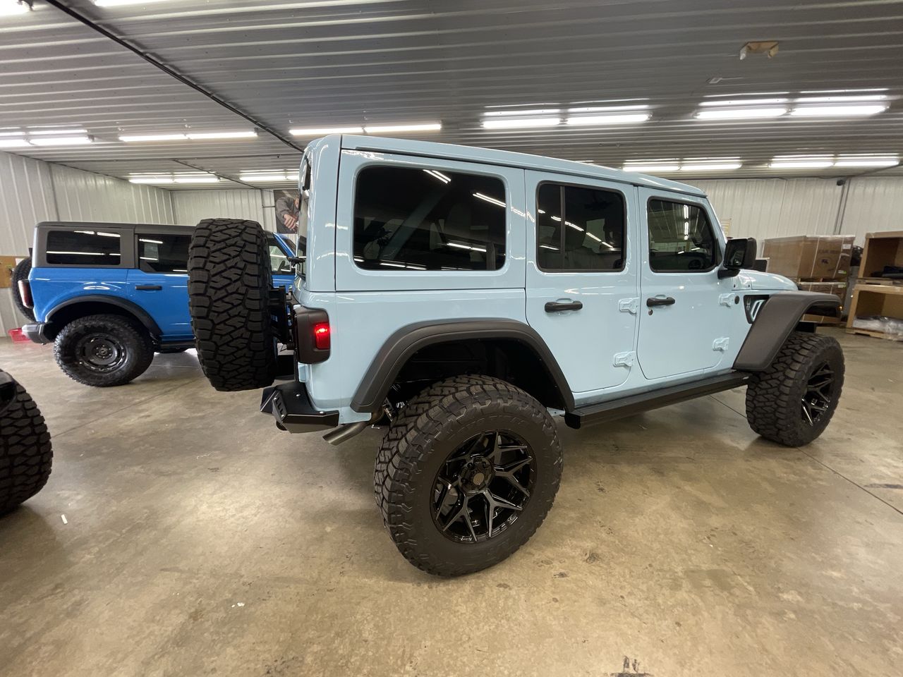Vehicle Image 8