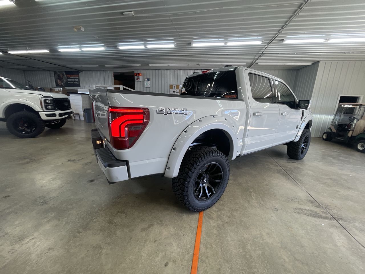 Vehicle Image 8