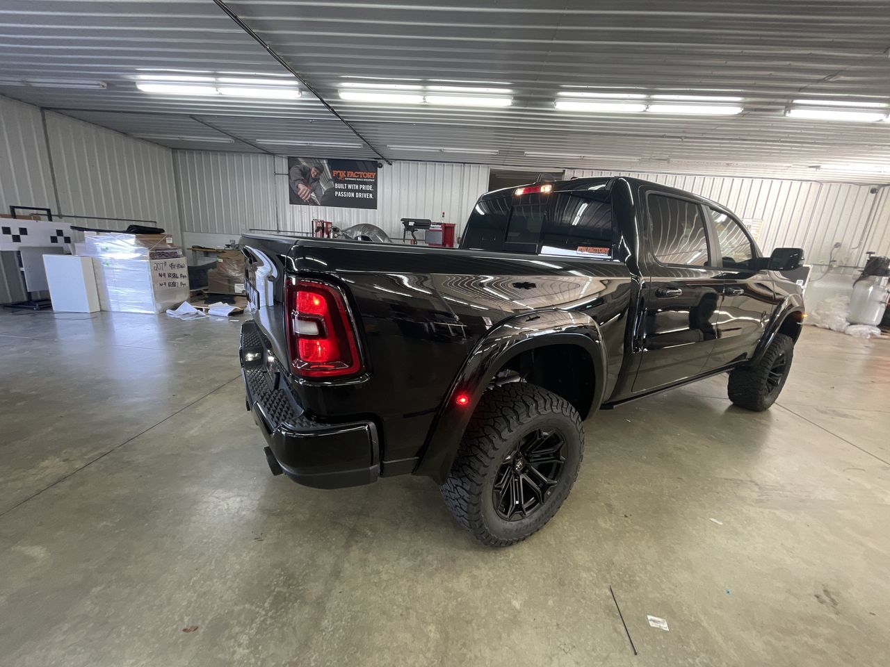 Vehicle Image 8