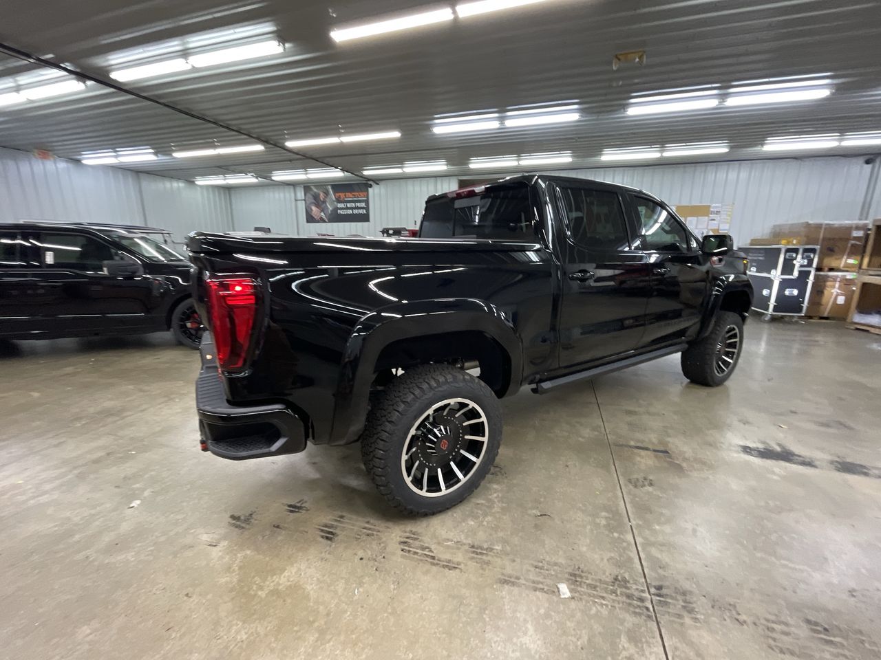 Vehicle Image 8