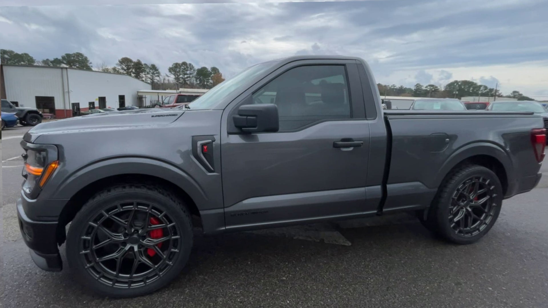 Vehicle Image 4