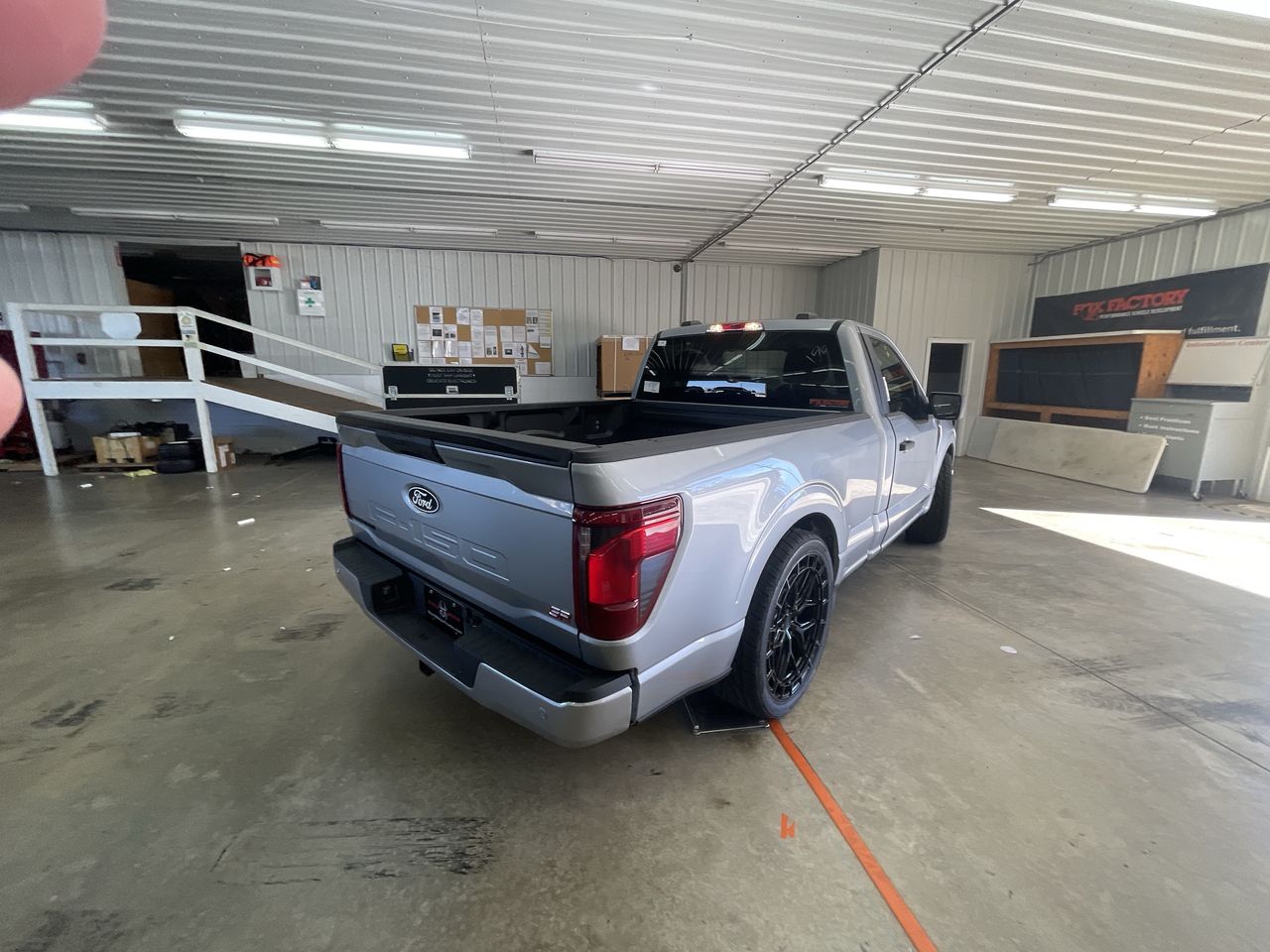 Vehicle Image 8
