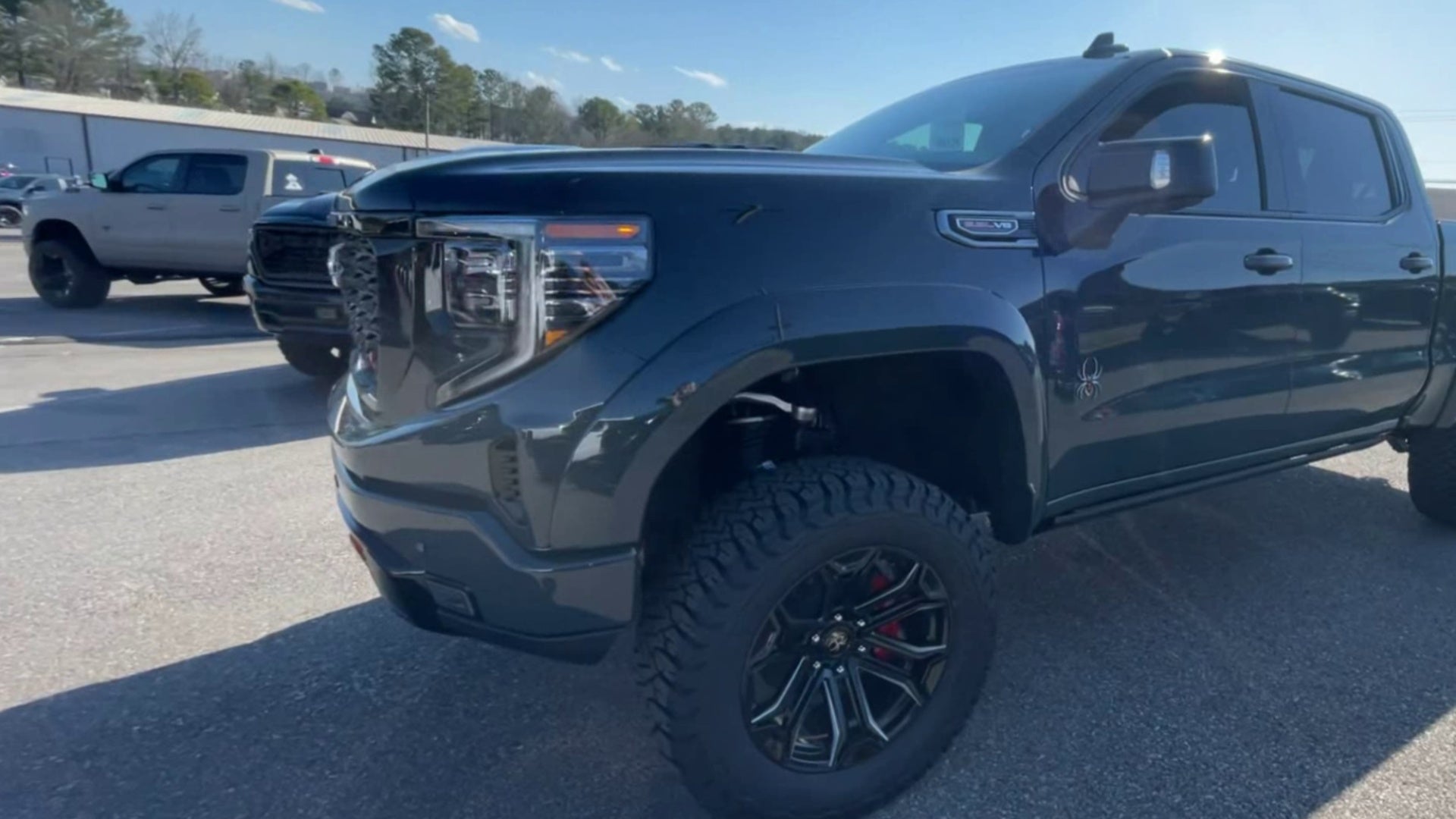 Vehicle Image 4
