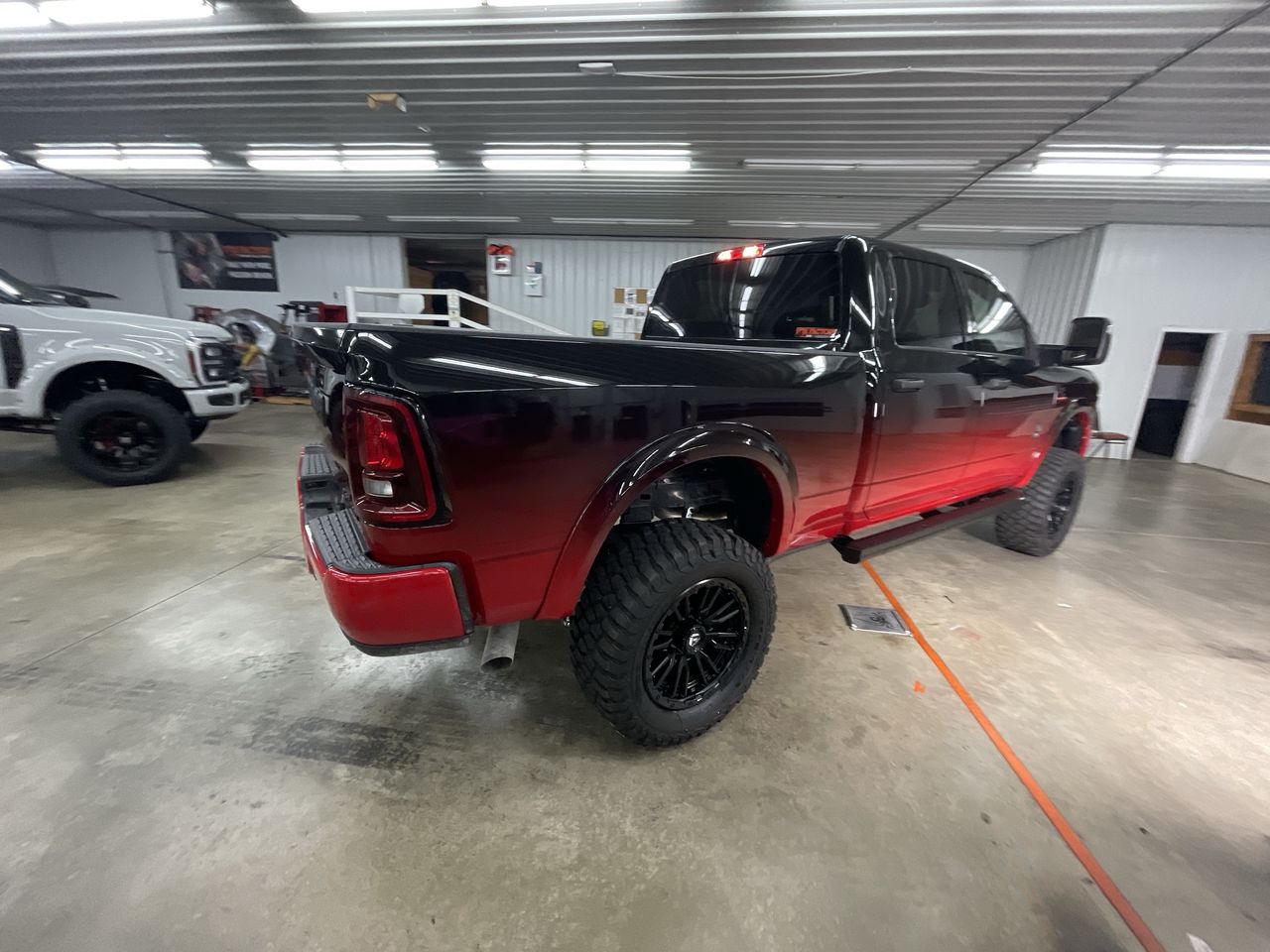 Vehicle Image 8