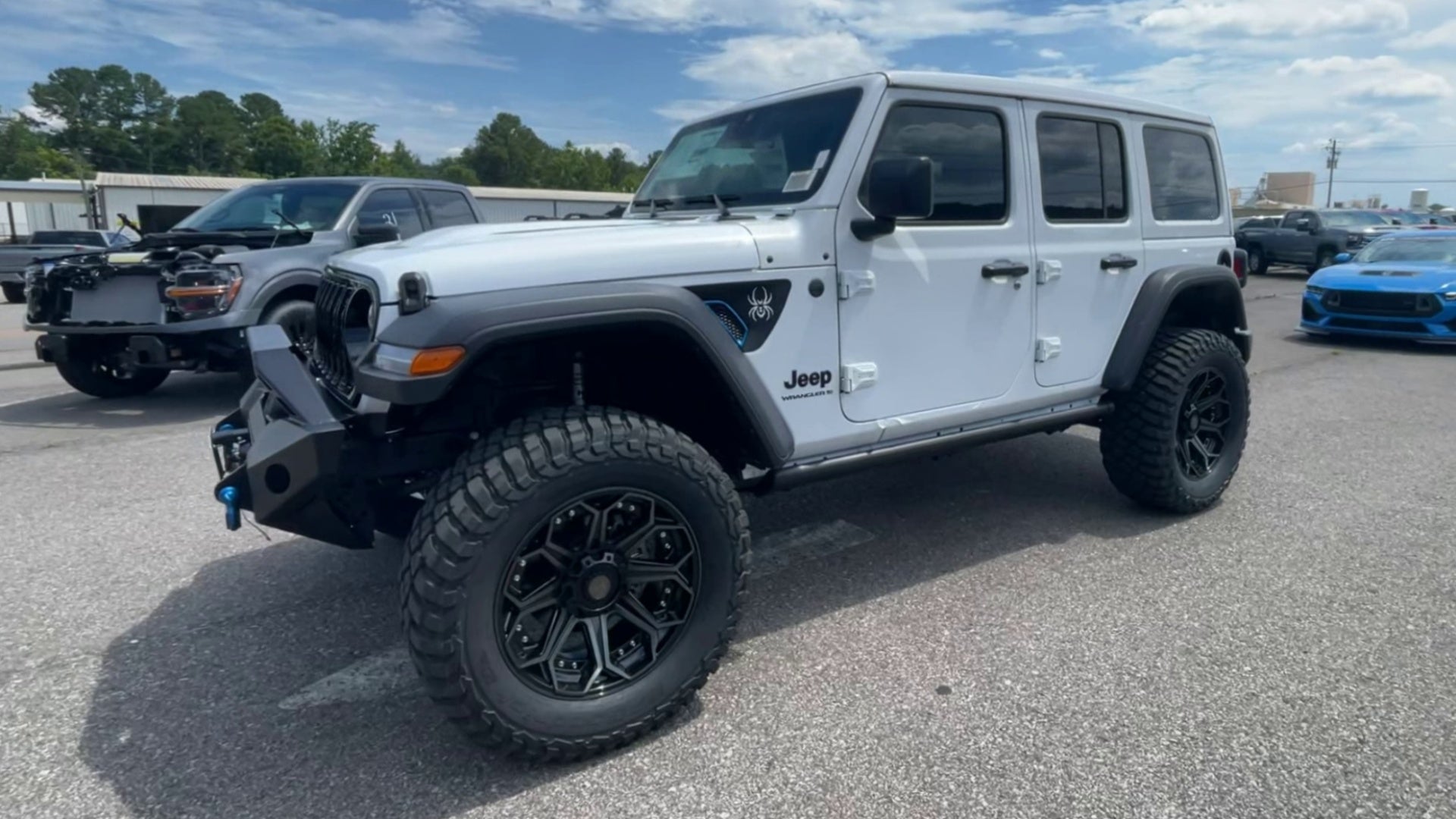 Vehicle Image 4
