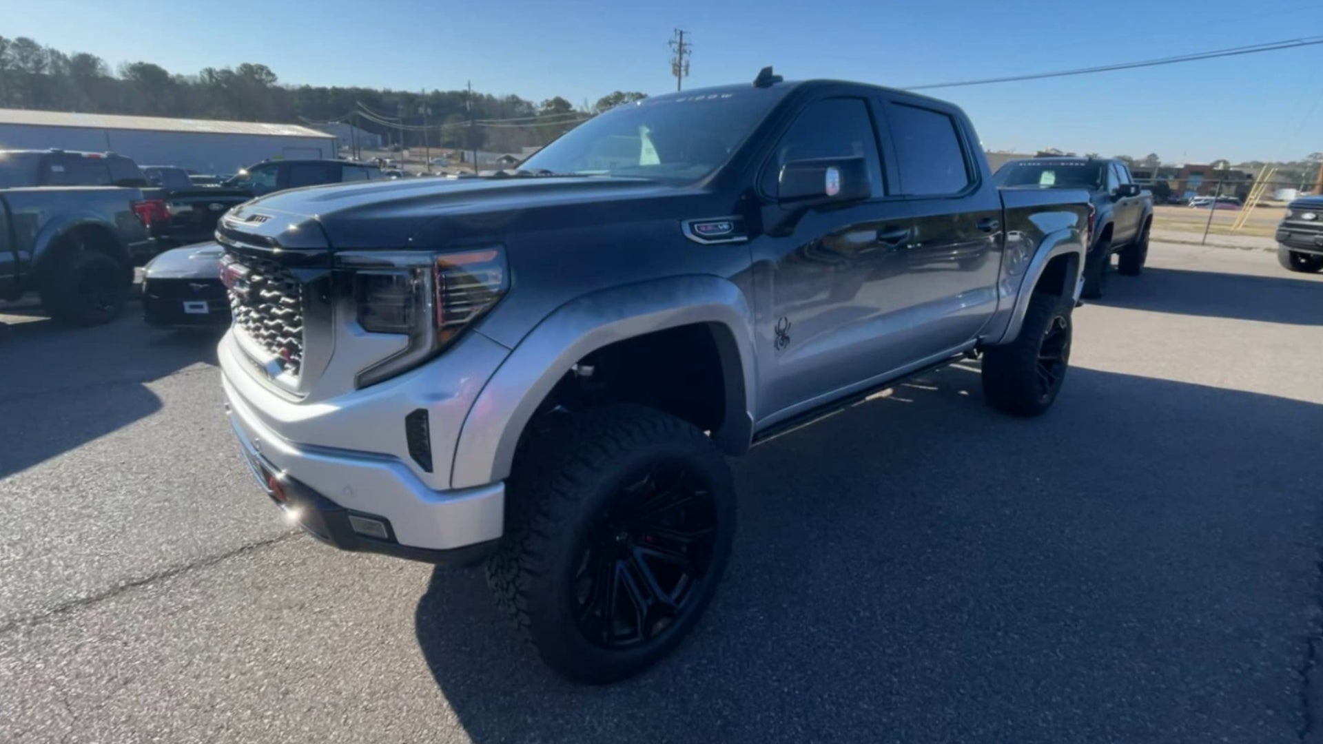 Vehicle Image 4