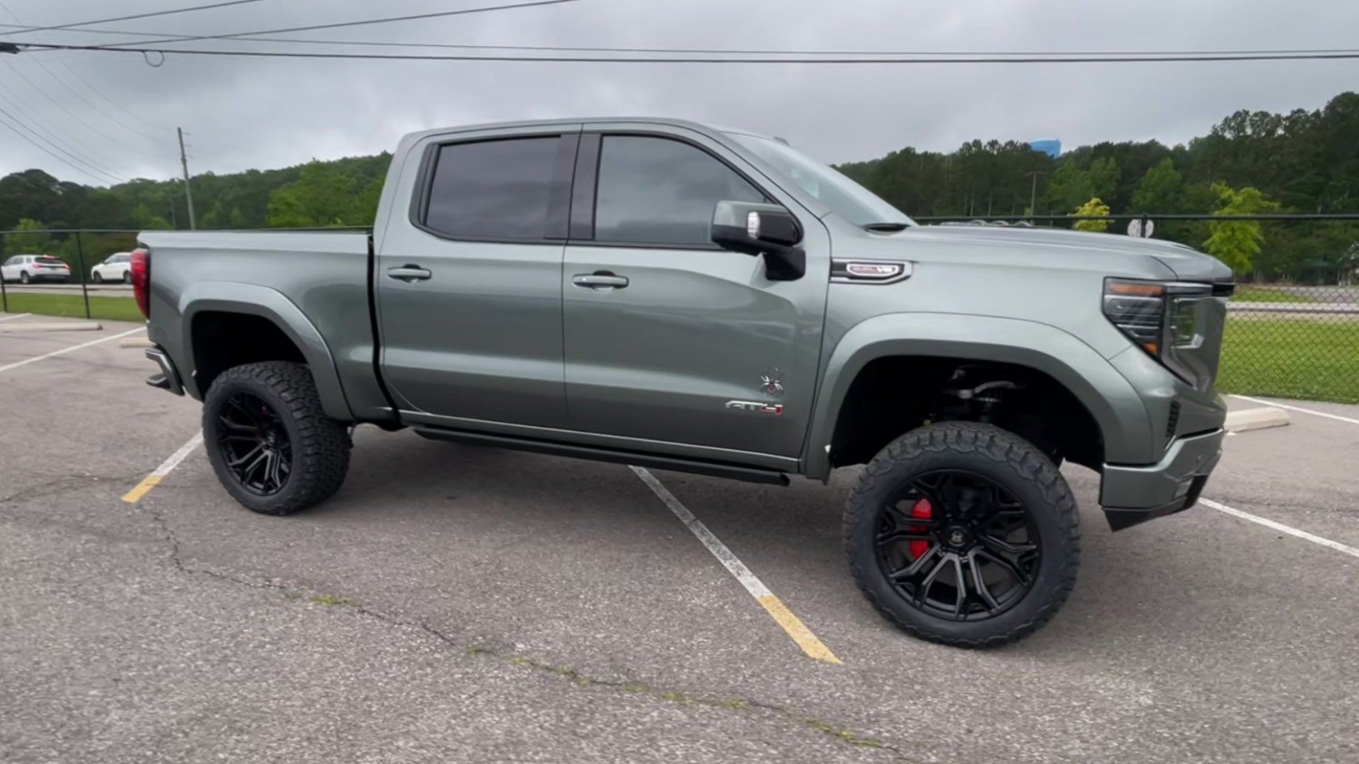 Vehicle Image 4