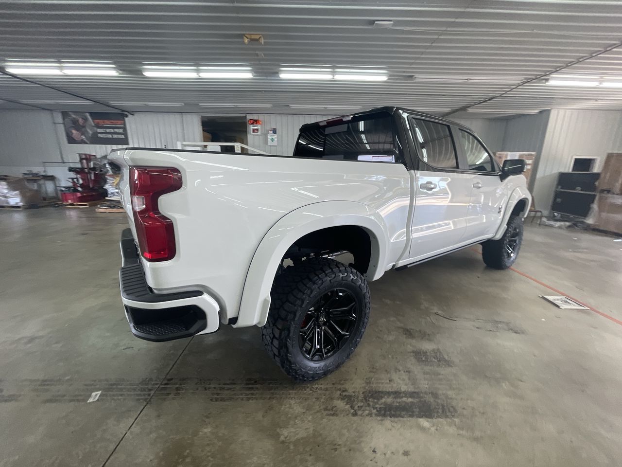 Vehicle Image 8