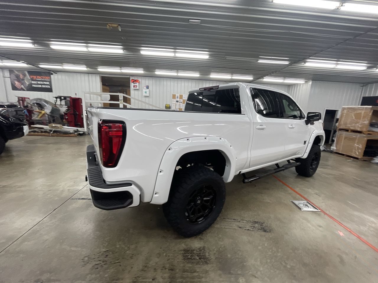 Vehicle Image 7
