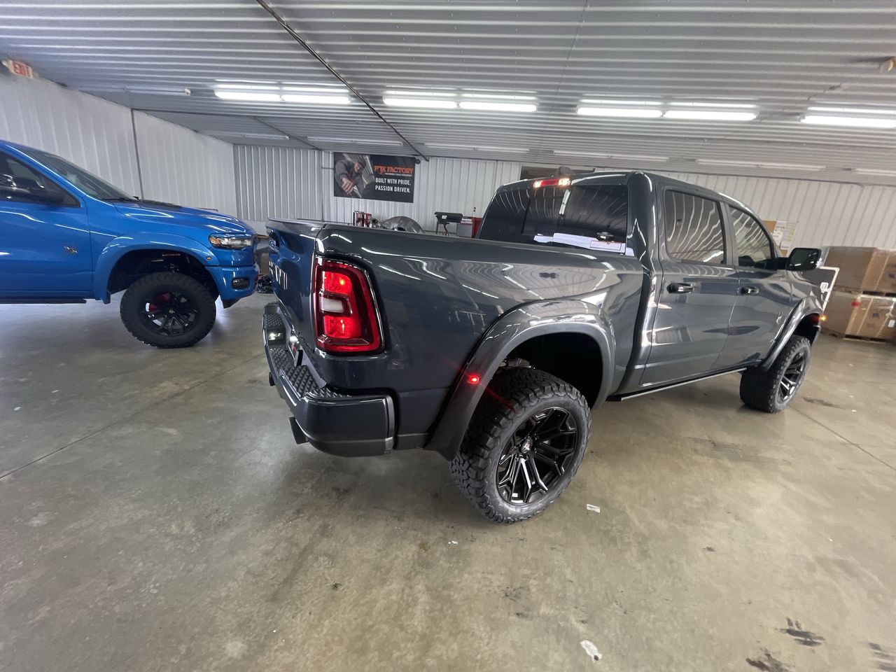 Vehicle Image 8