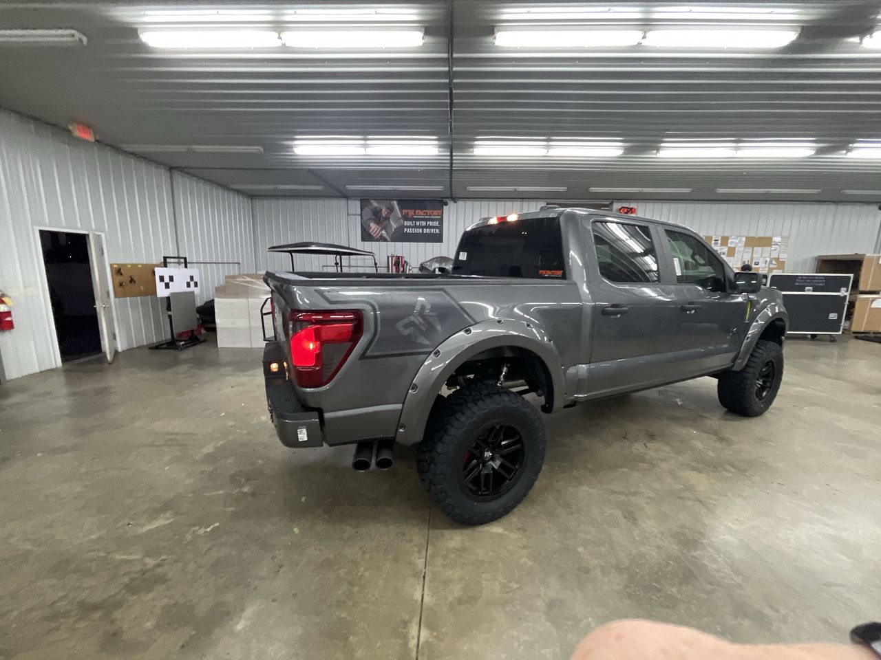 Vehicle Image 8